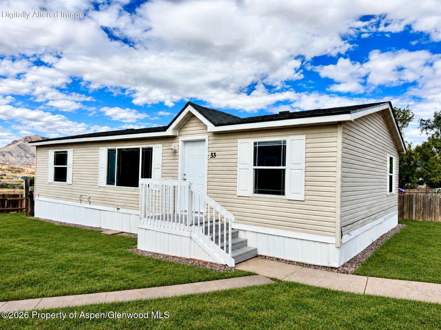 33 Silverton Place Property Photo 2