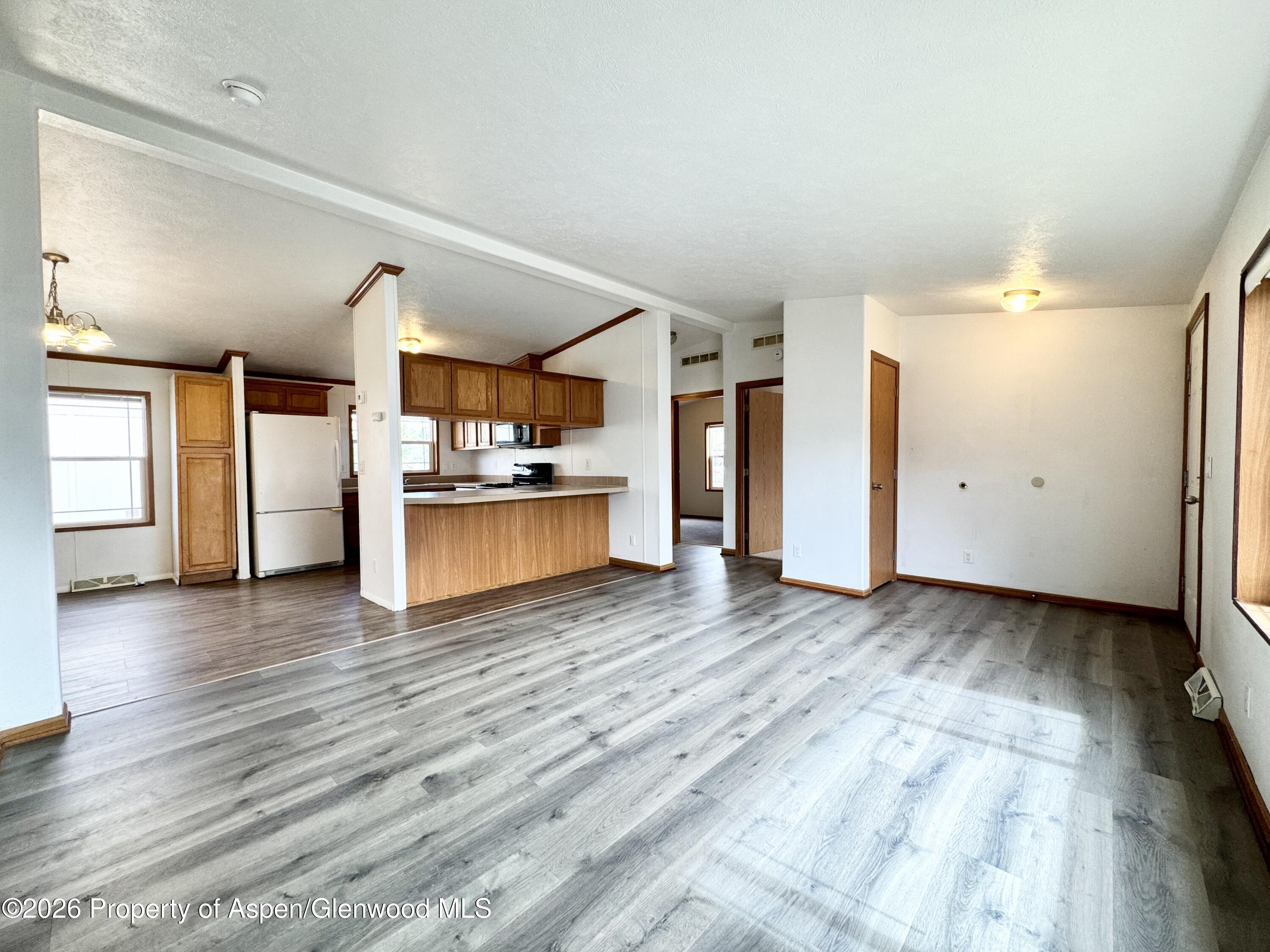 33 Silverton Place Property Photo 6