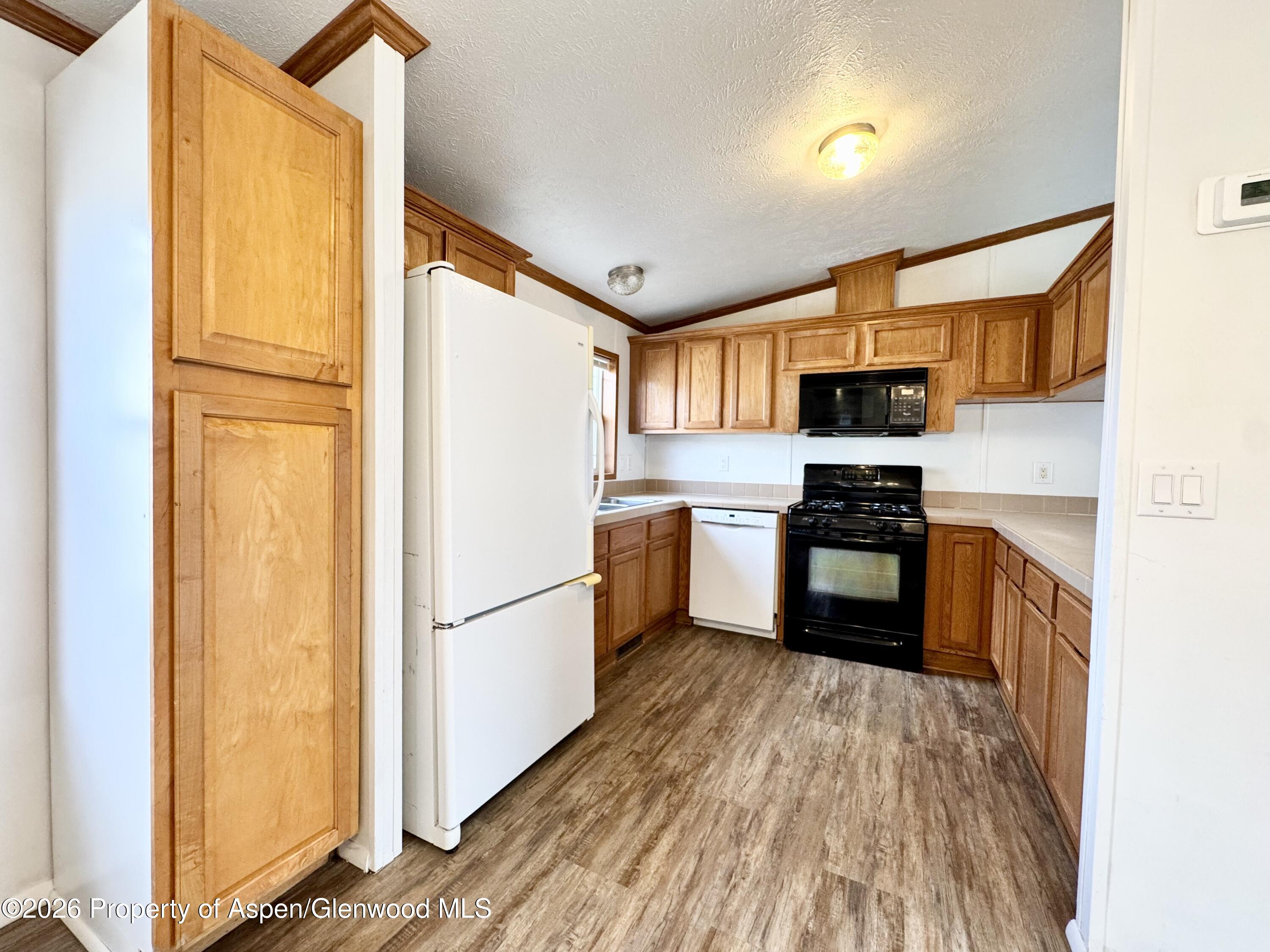 33 Silverton Place Property Photo 8