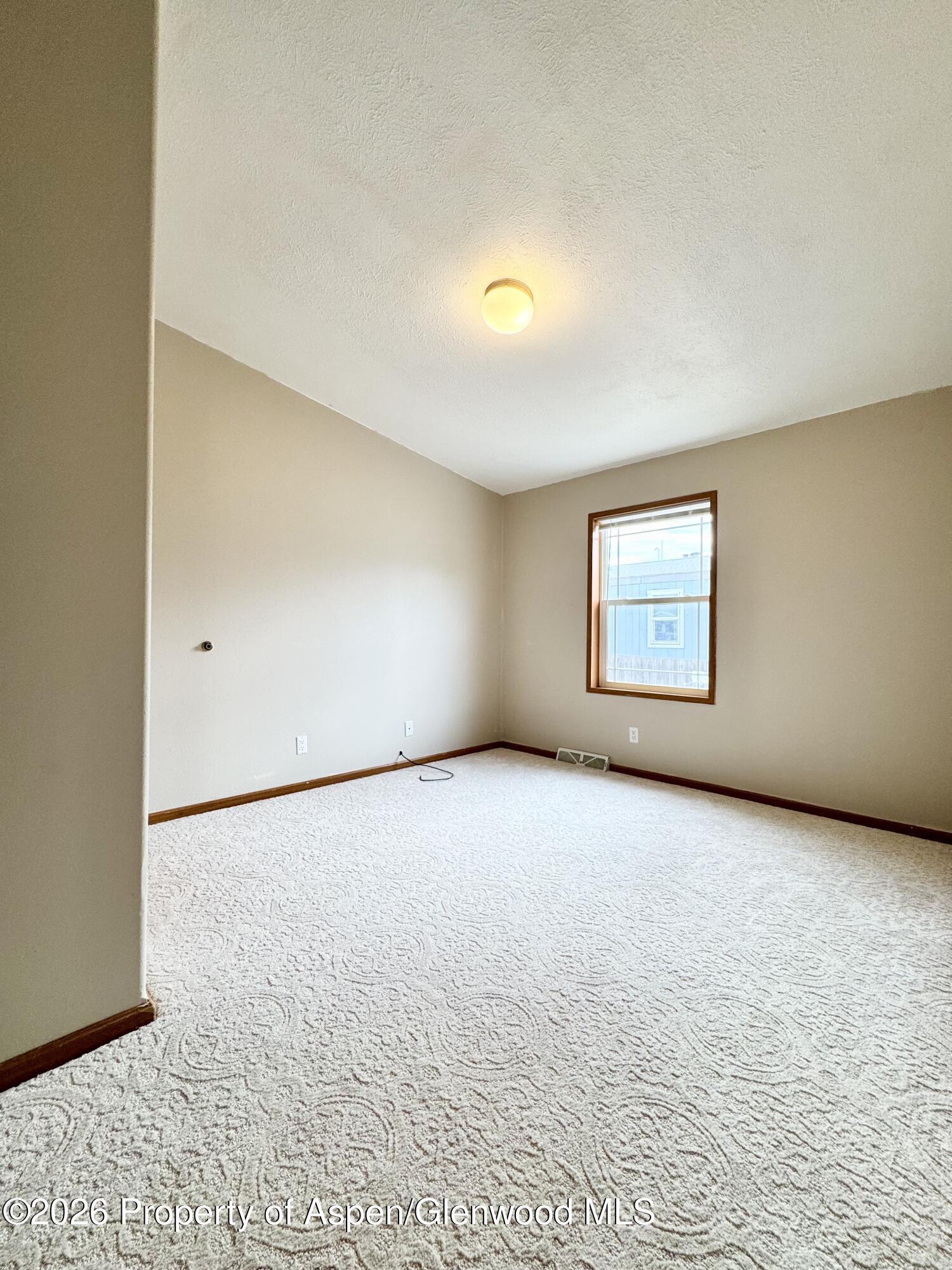 33 Silverton Place Property Photo 14