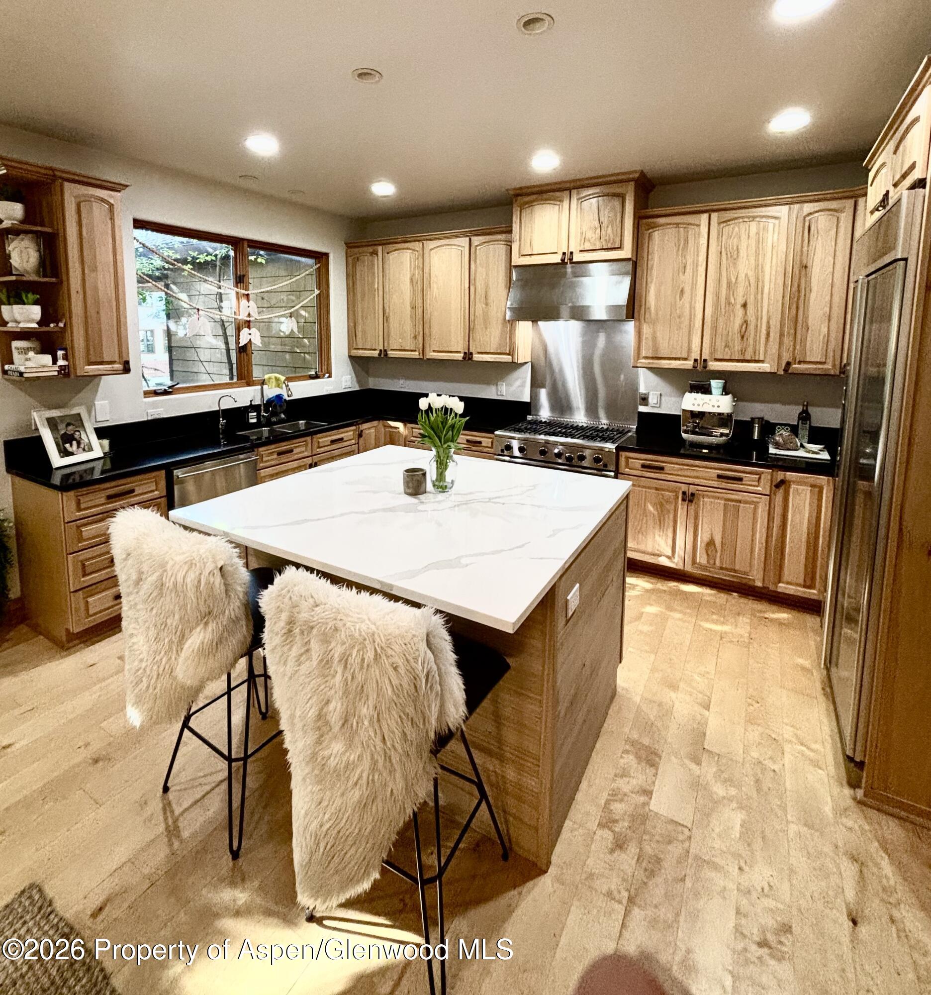 315 Summerset Lane B Property Photo 10