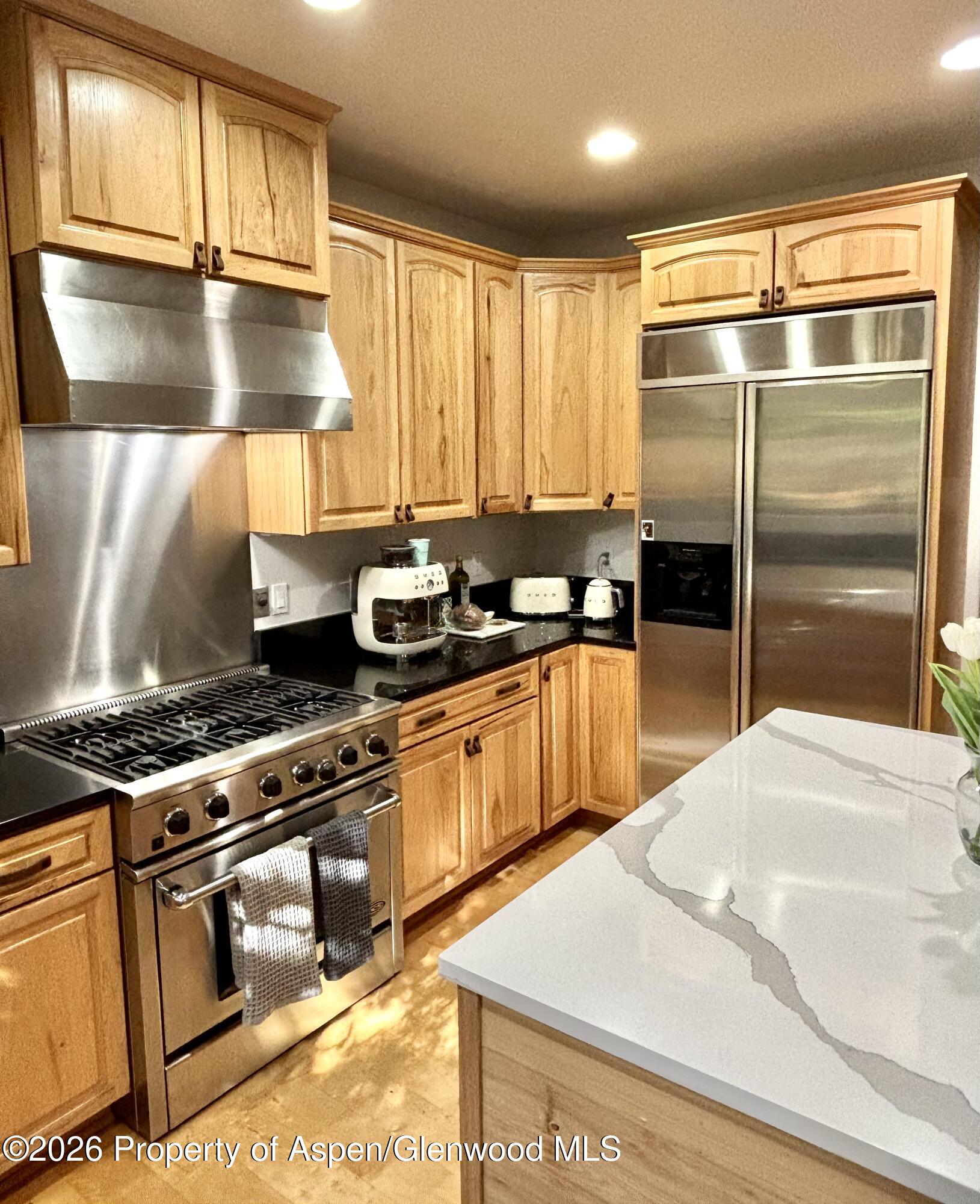 315 Summerset Lane B Property Photo 11