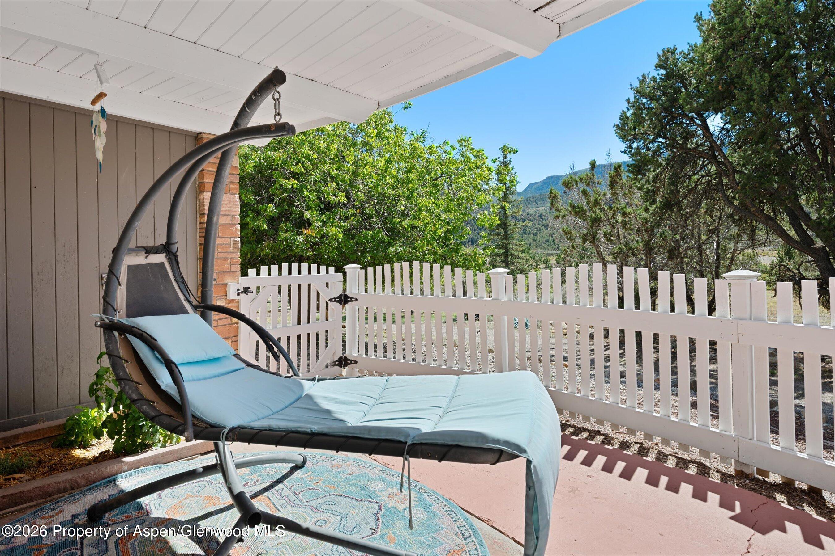 10878 Highway 13 Property Photo 9