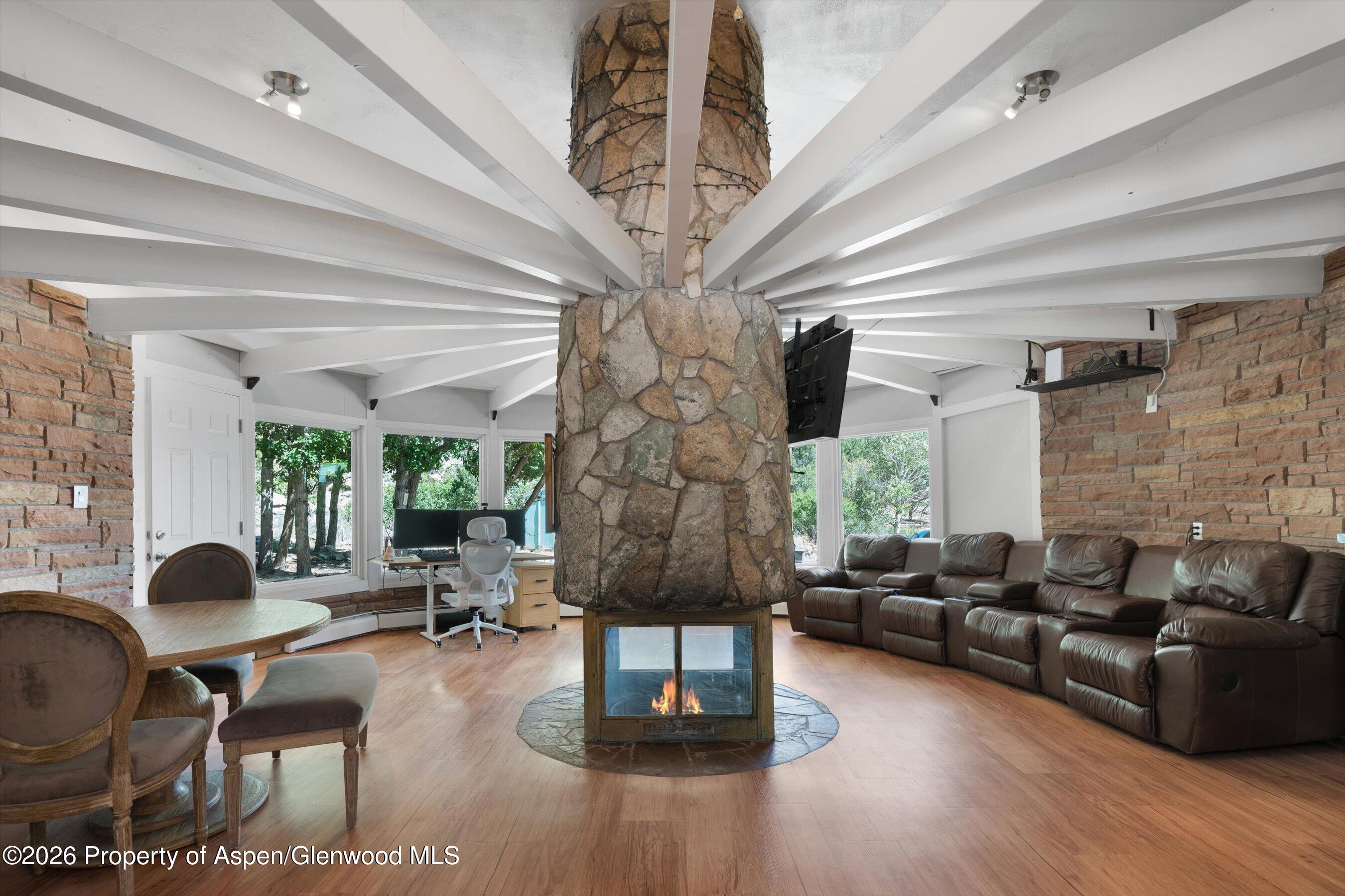 10878 Highway 13 Property Photo 11