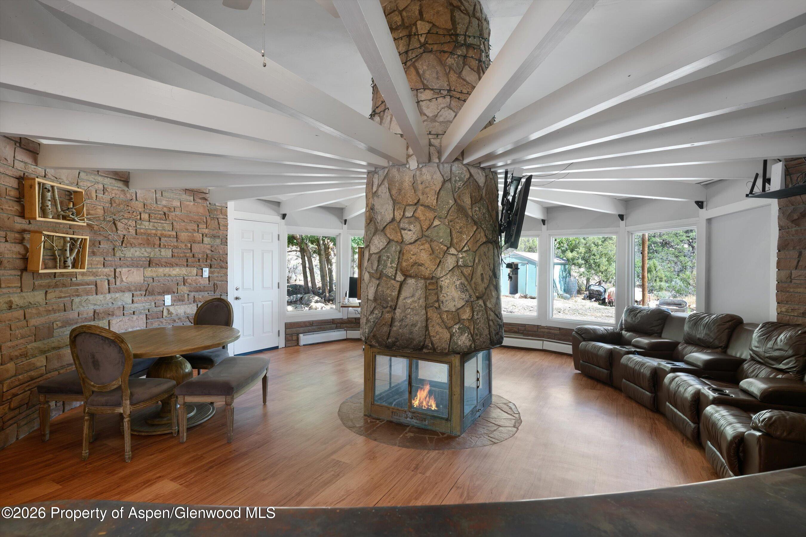 10878 Highway 13 Property Photo 12
