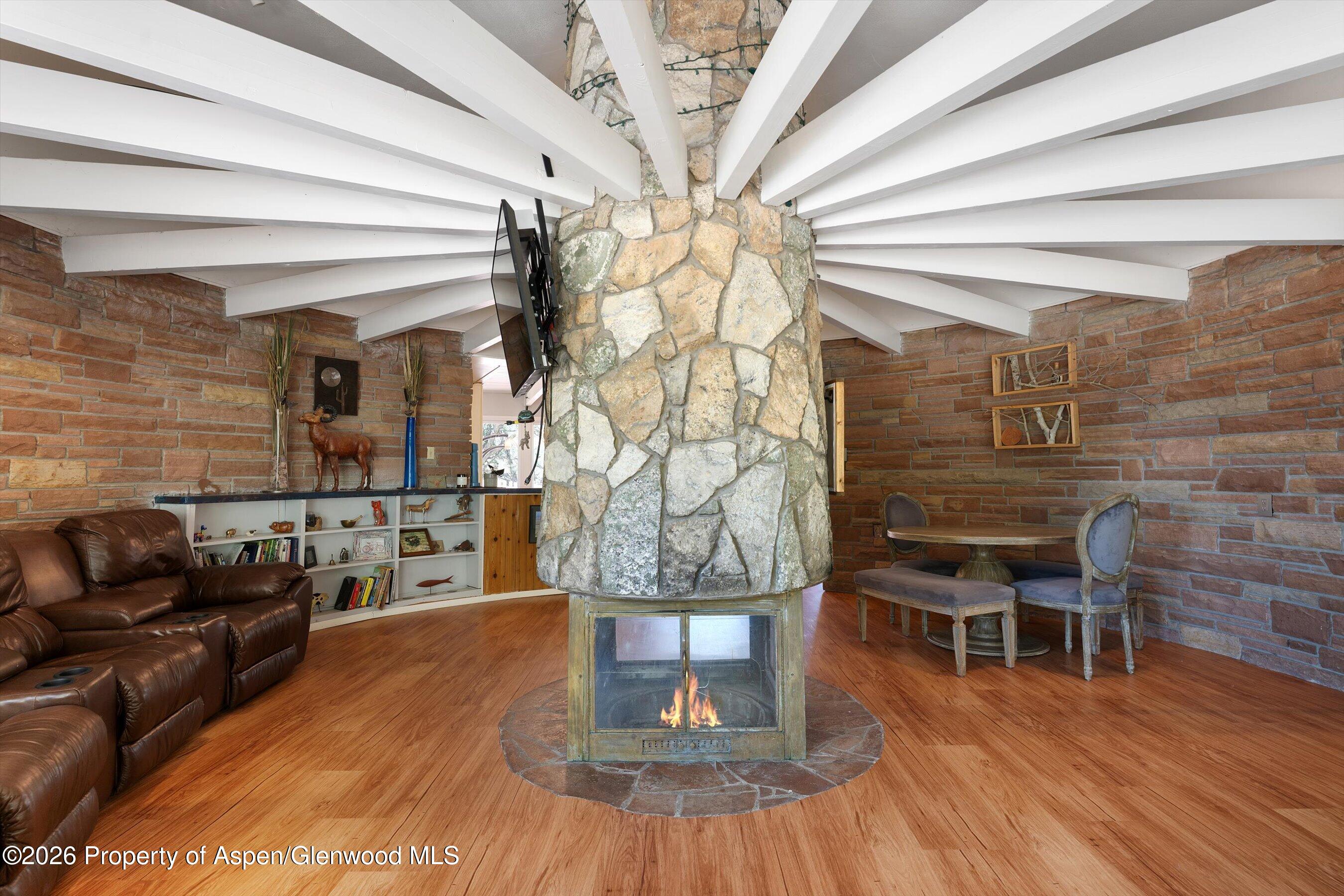 10878 Highway 13 Property Photo 14