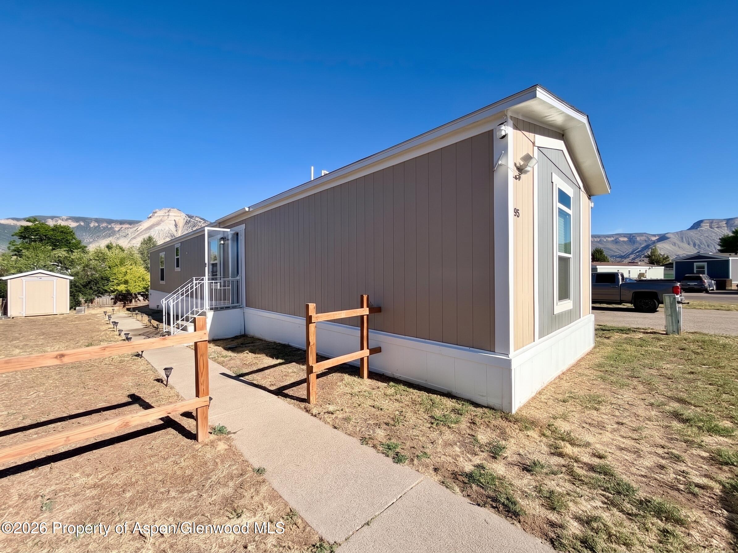 85 Mahogany Circle Property Photo 1