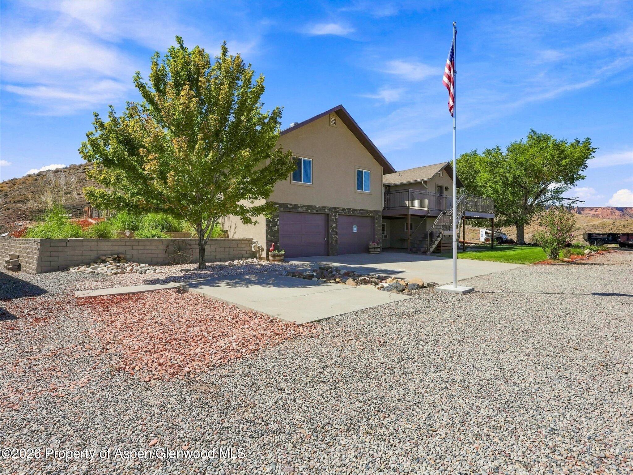 2209 Avon Drive Property Photo 4