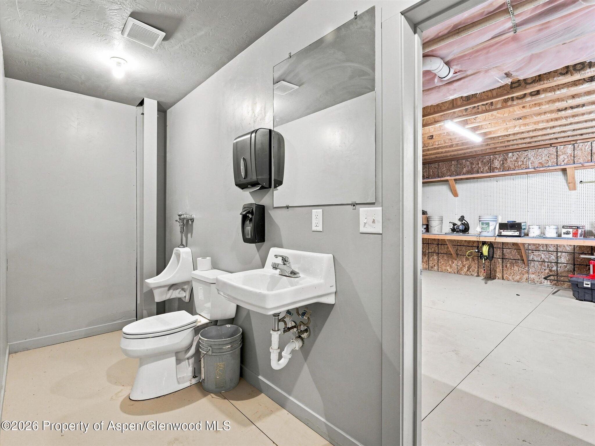 2209 Avon Drive Property Photo 38