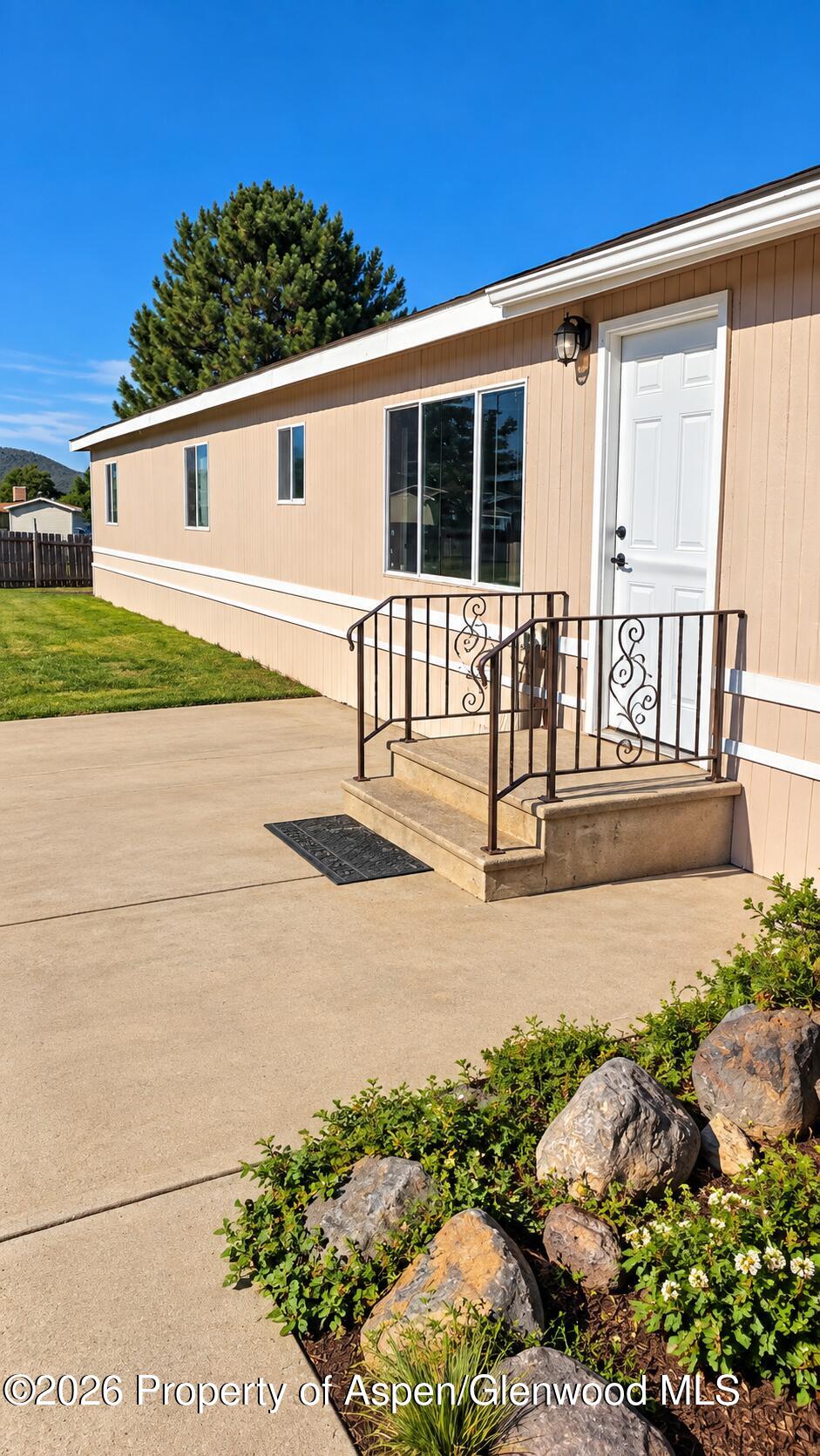 340 Tamarisk Trail Property Photo 1