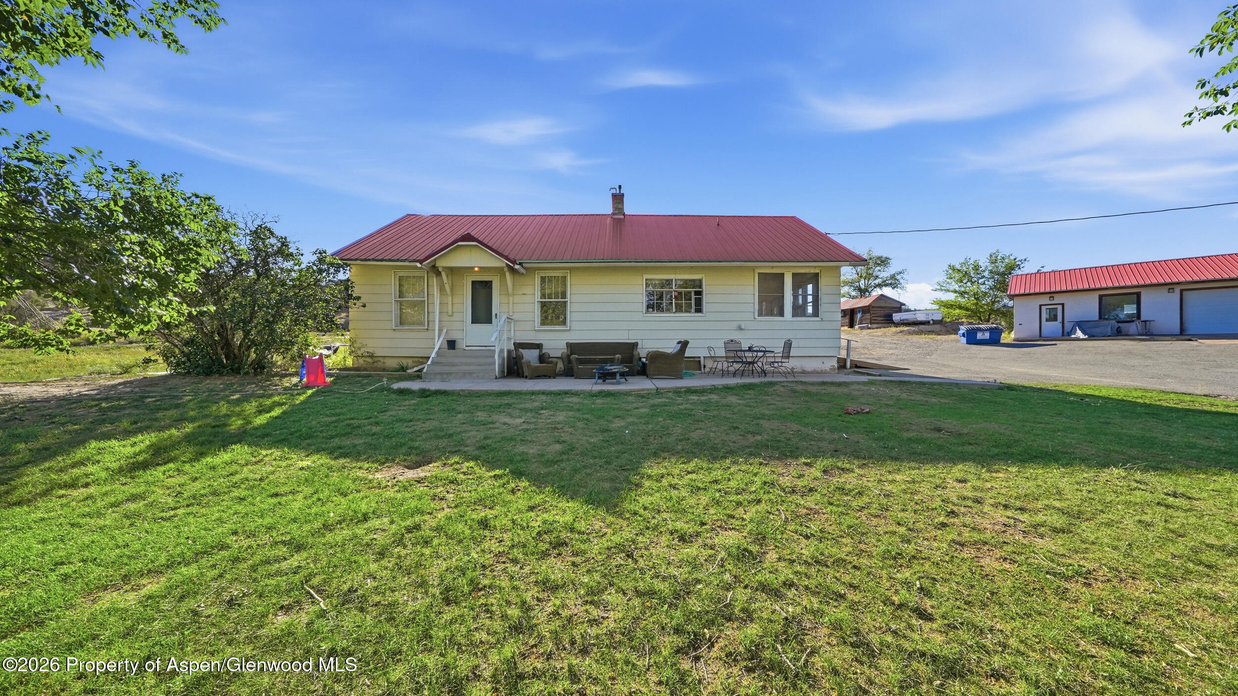 621 County Road 235 Property Photo 3