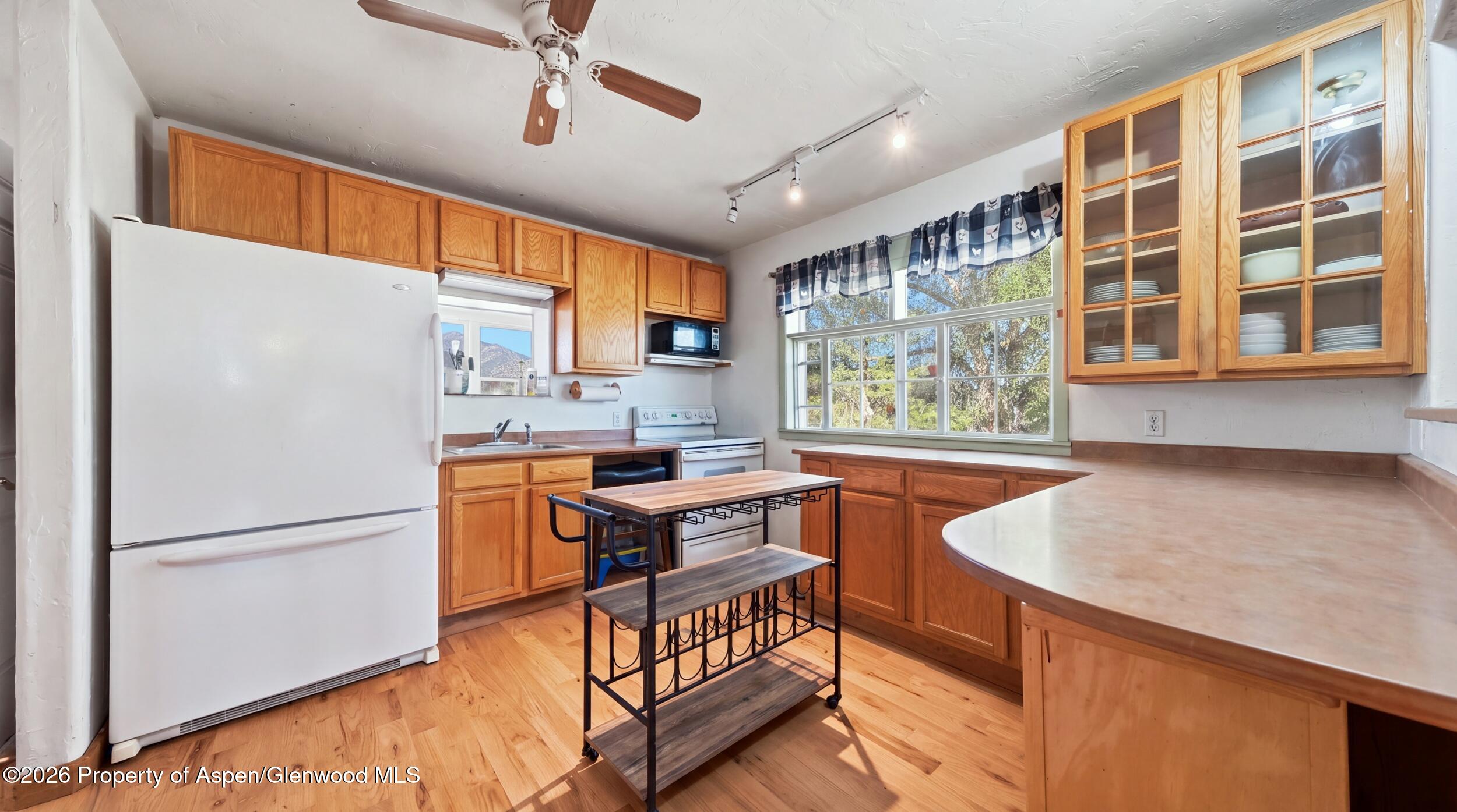 621 County Road 235 Property Photo 6
