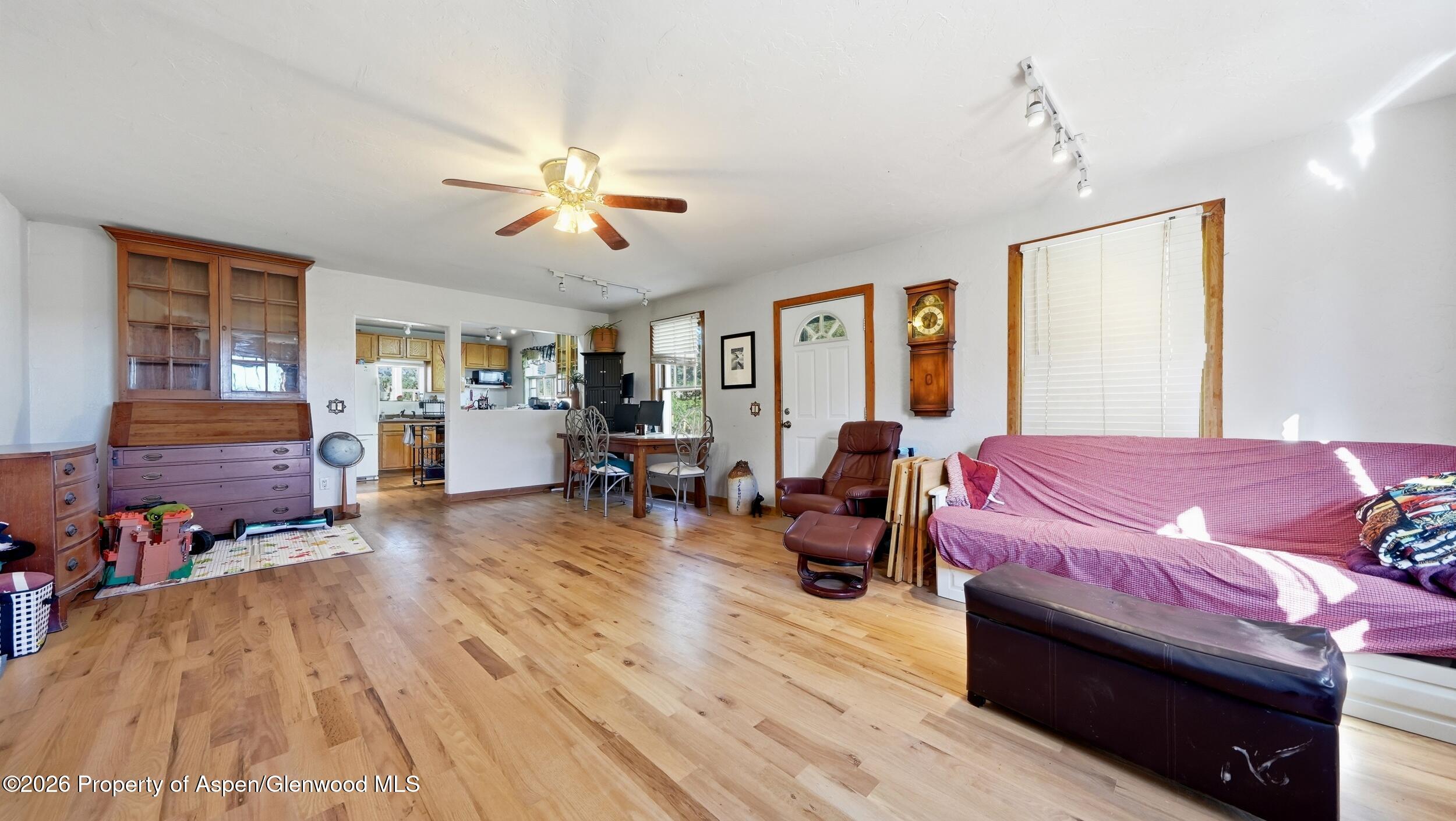 621 County Road 235 Property Photo 8