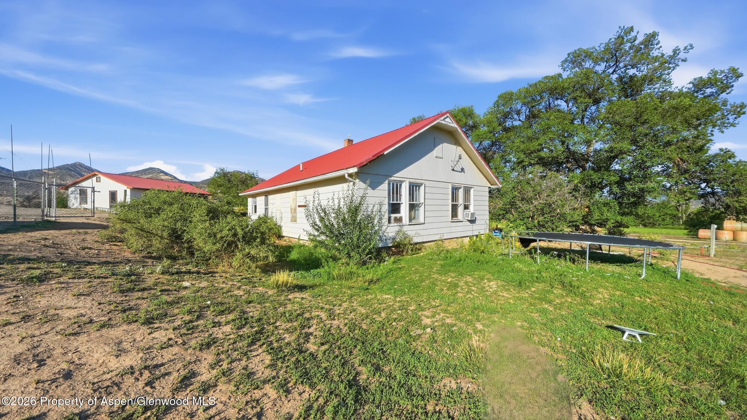 621 County Road 235 Property Photo 31