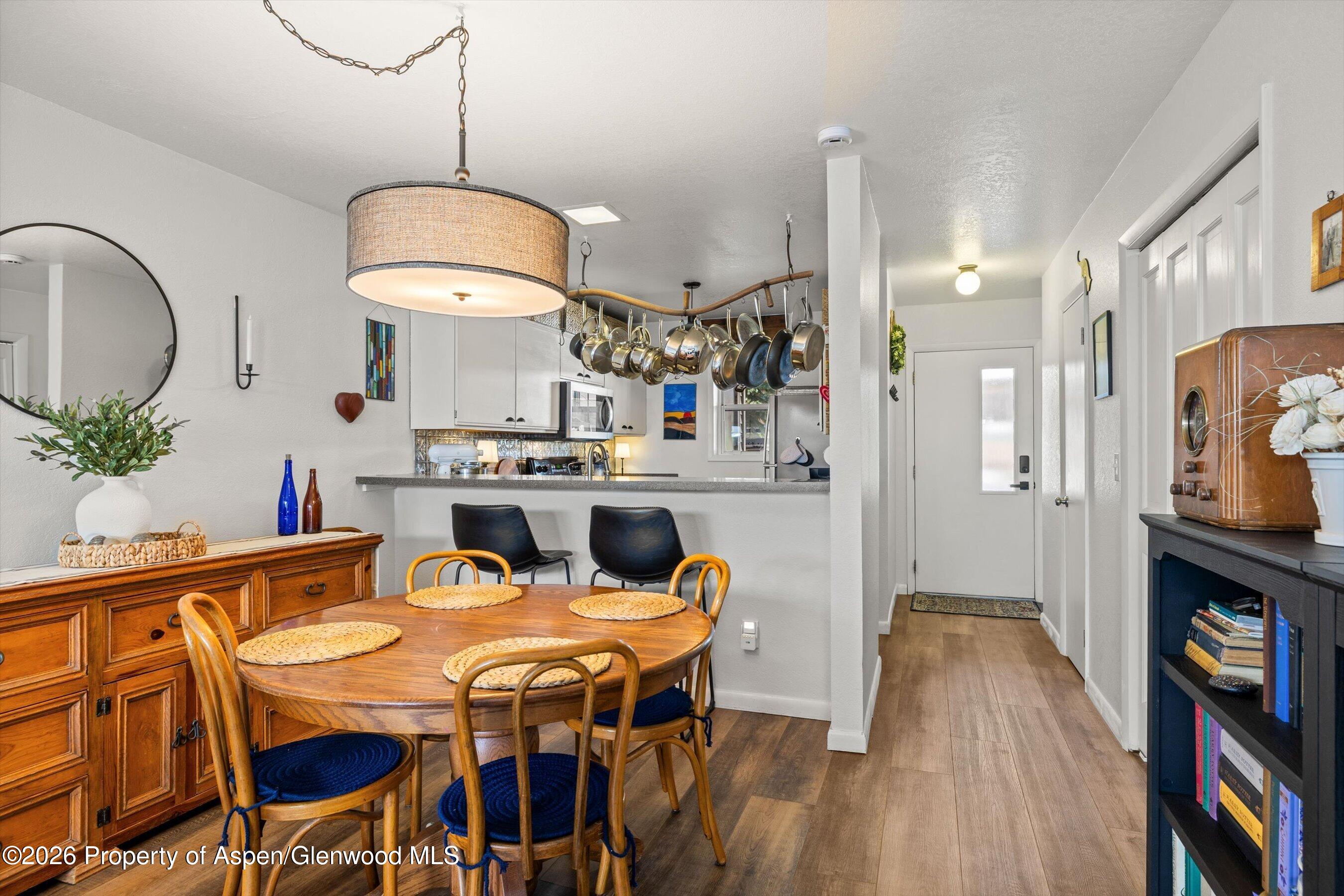 405 Park Avenue B2 Property Photo 3