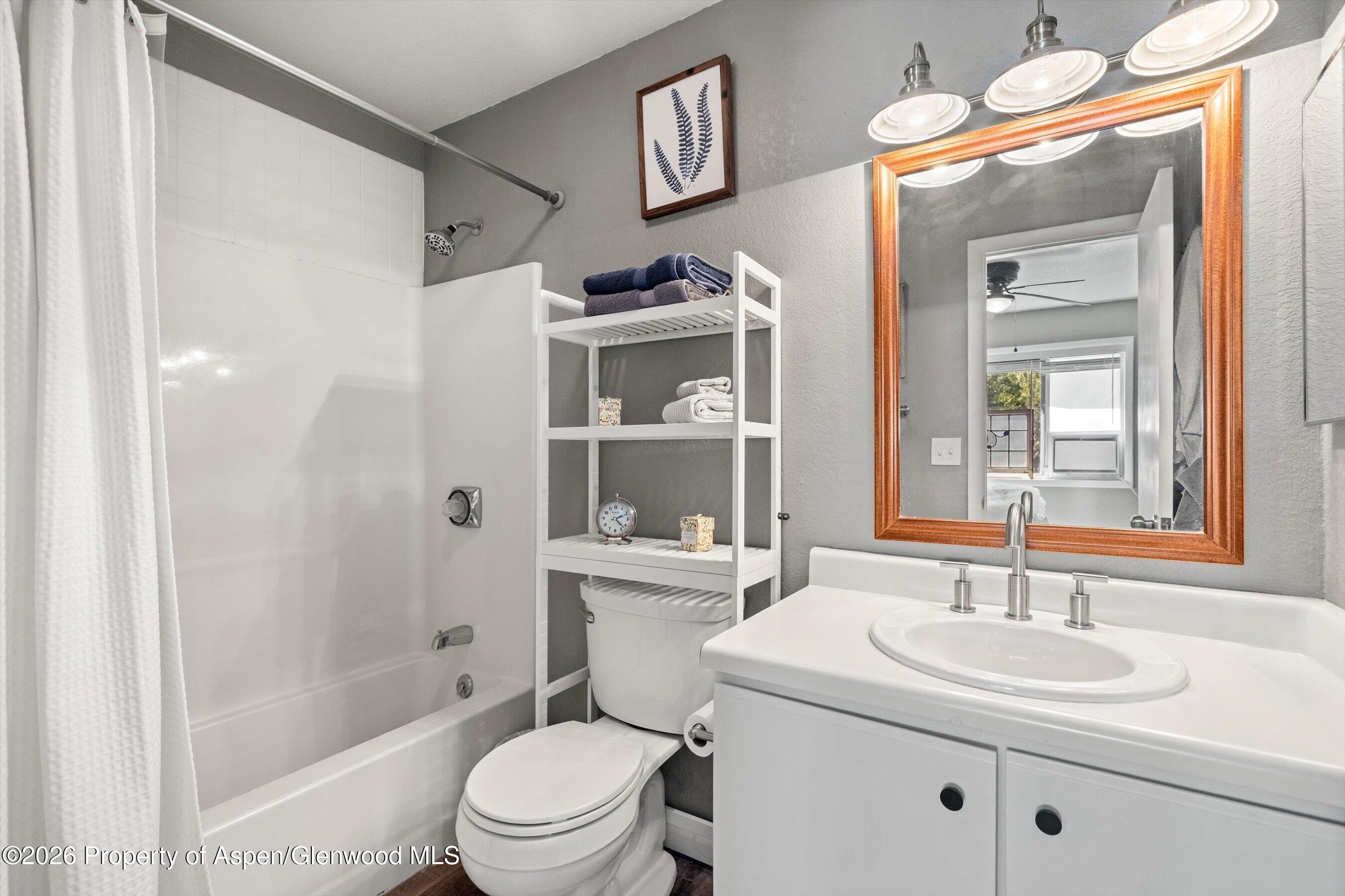 405 Park Avenue B2 Property Photo 8