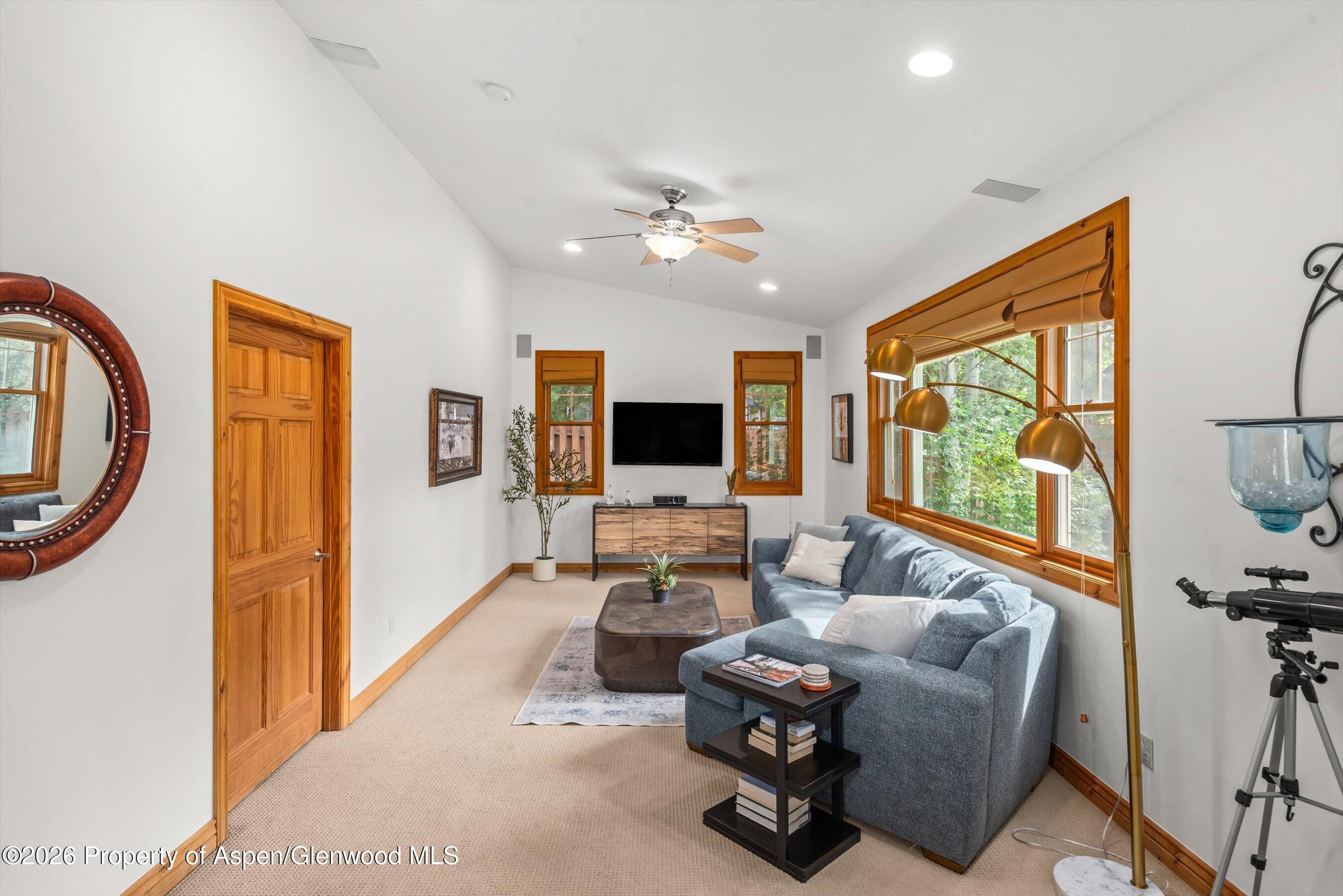 241 Deer Run Property Photo 15