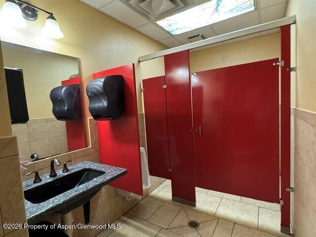 194523 Property Photo 16