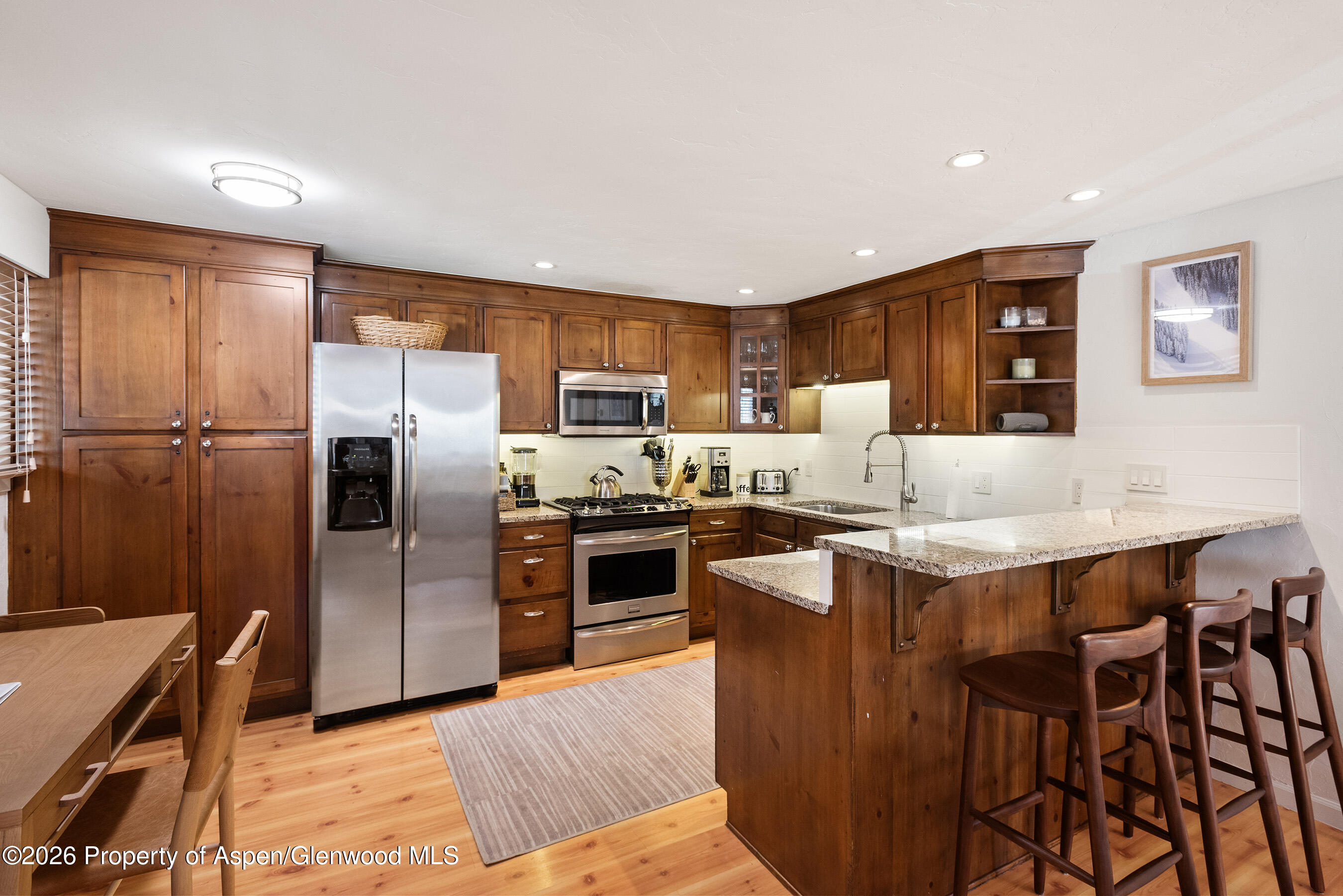 835 E Hyman Avenue E Property Photo 5