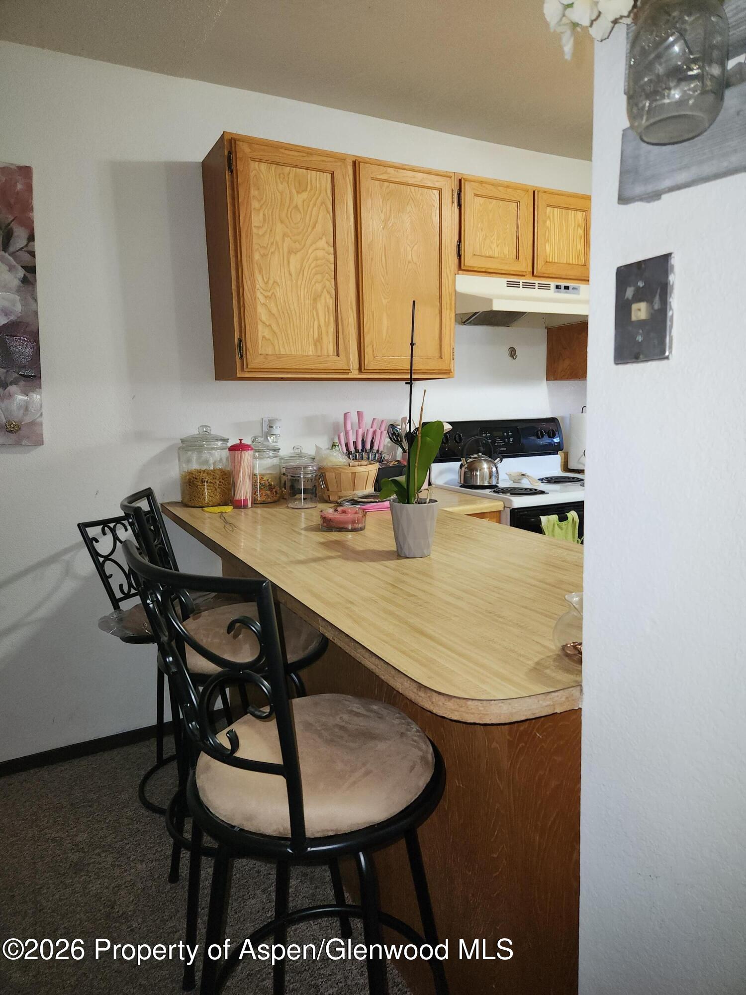 910 W 24th Street Property Photo 6