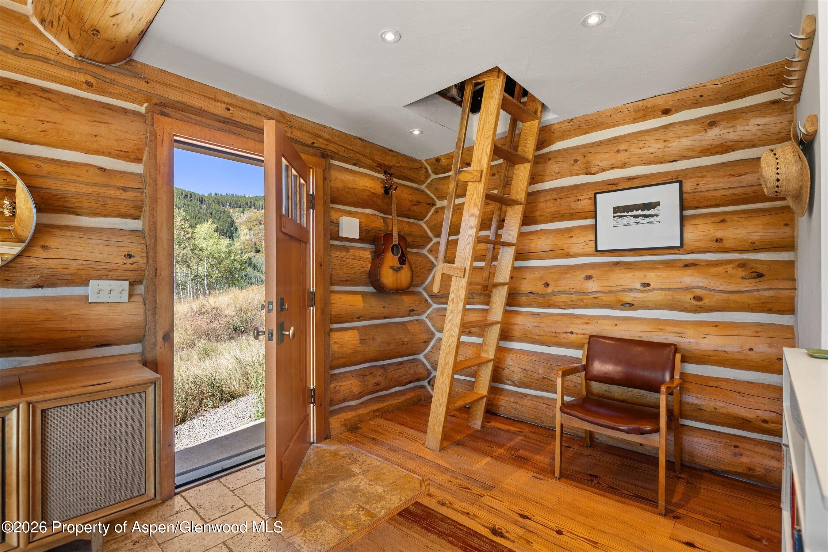 1301 Mclaughlin Lane Property Photo 4