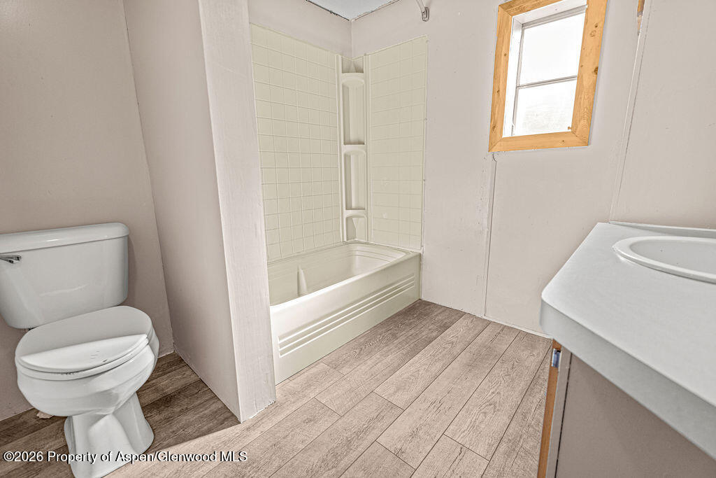 2210 W 3rd Street 38 Property Photo 12