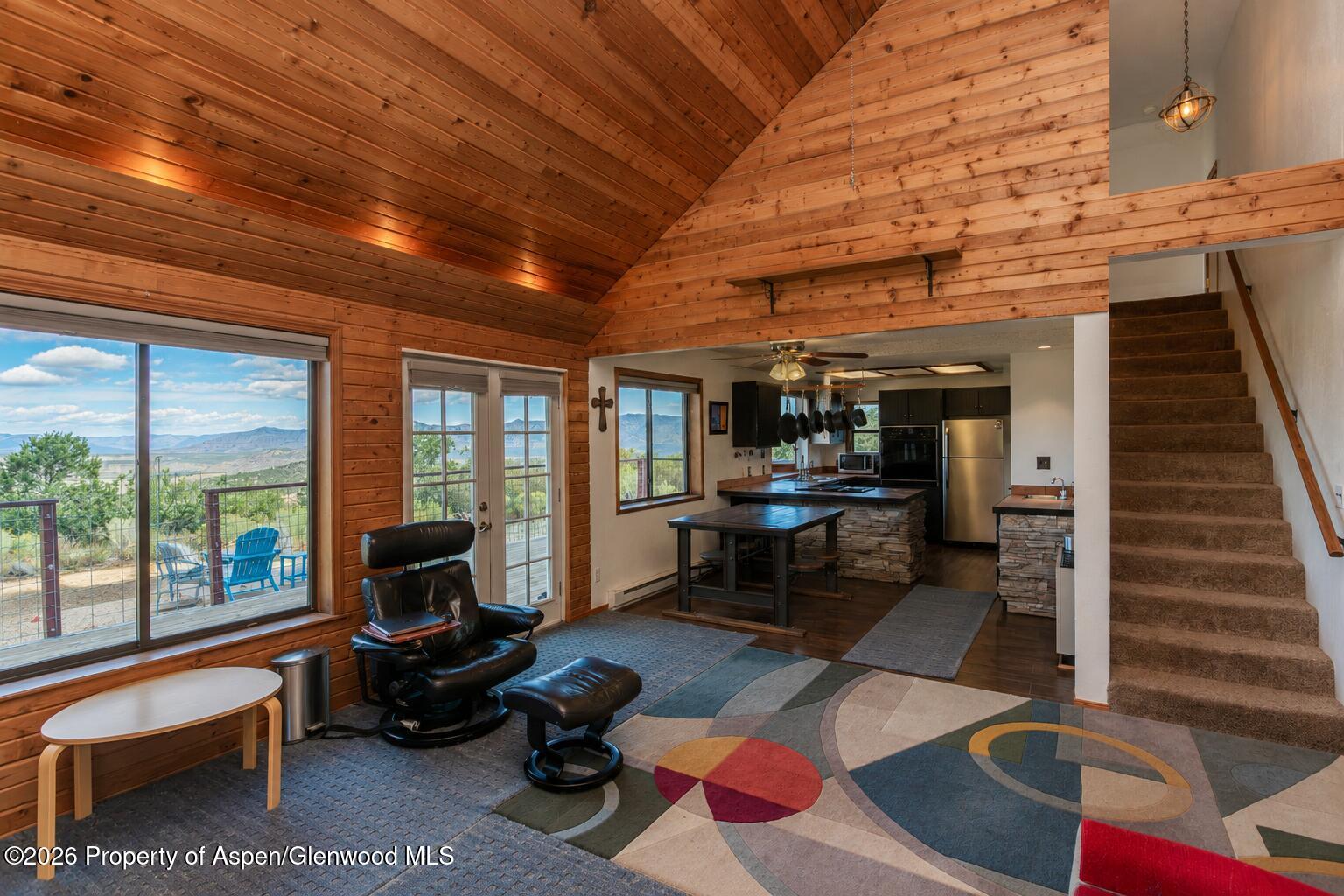 9121 54 Road Property Photo 8