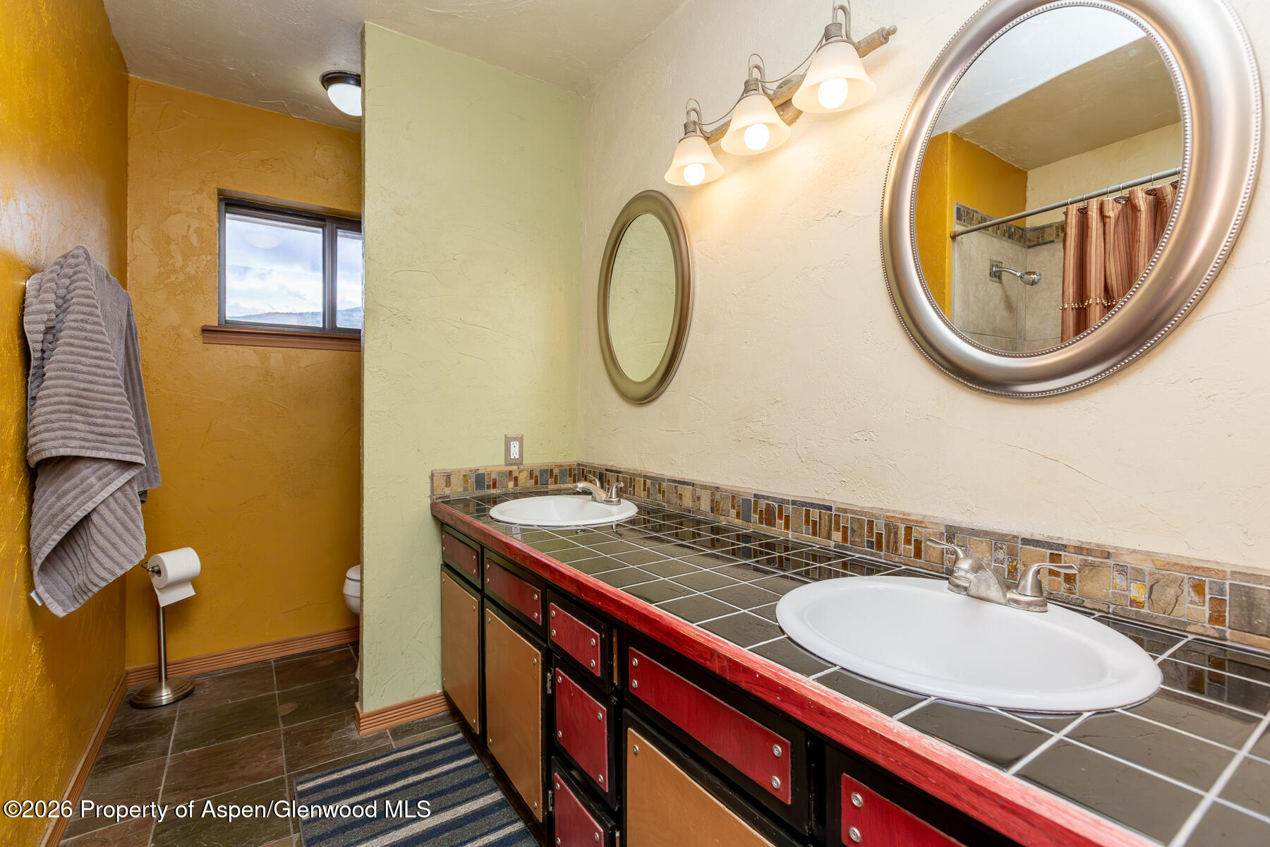 9121 54 Road Property Photo 23