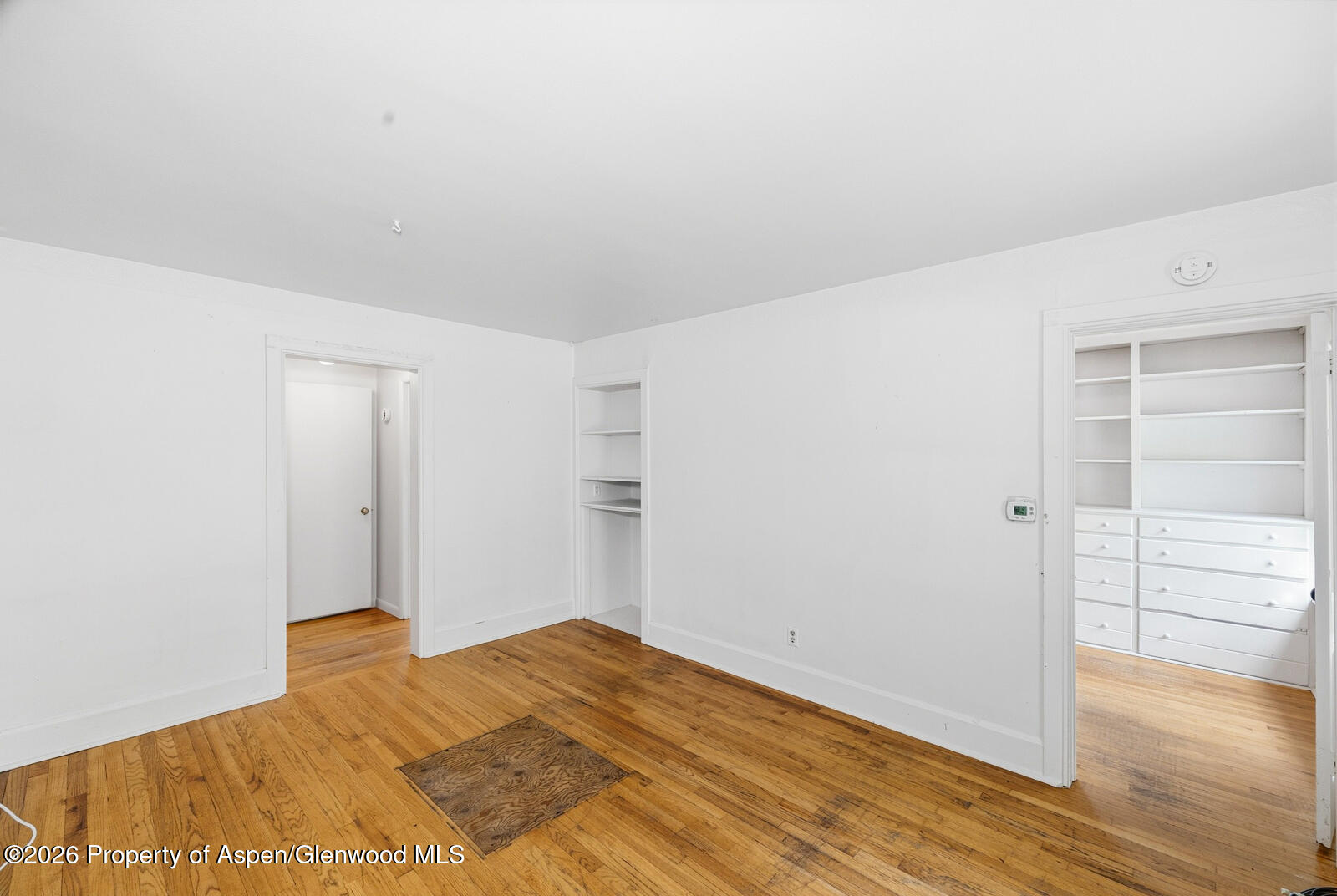 564 Redstone Boulevard Property Photo 8