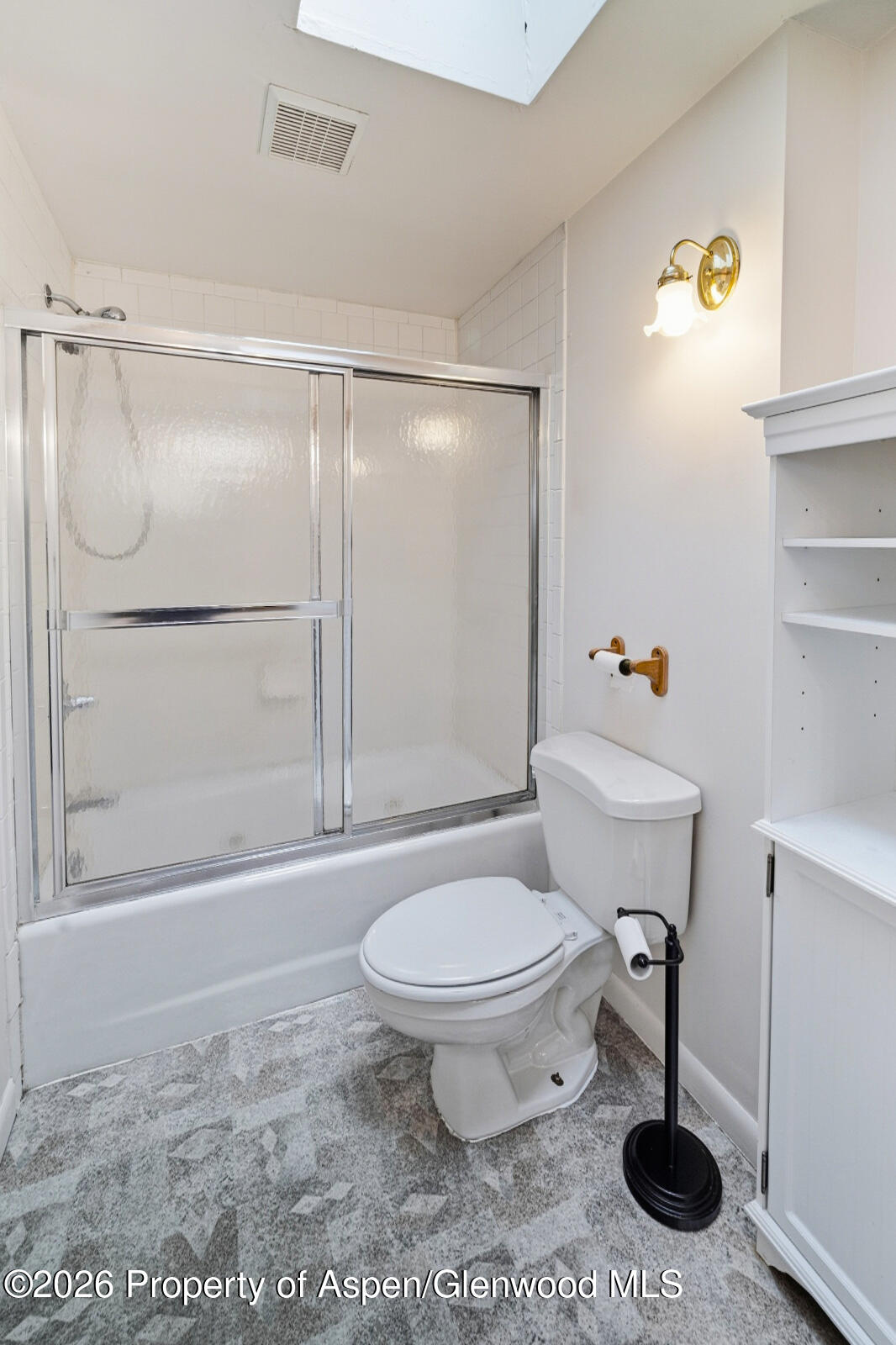 564 Redstone Boulevard Property Photo 15