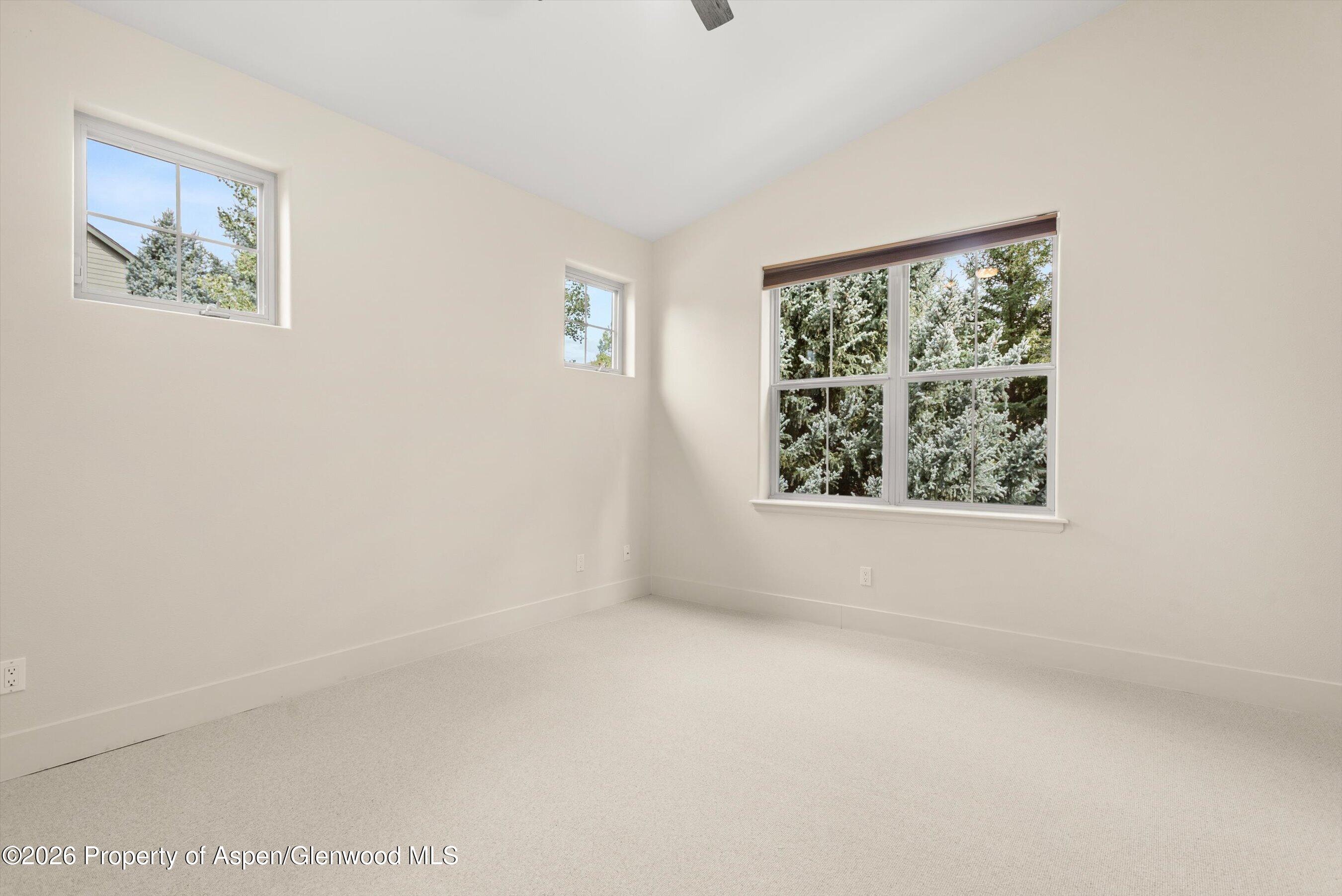 610 Evans Court Property Photo 26