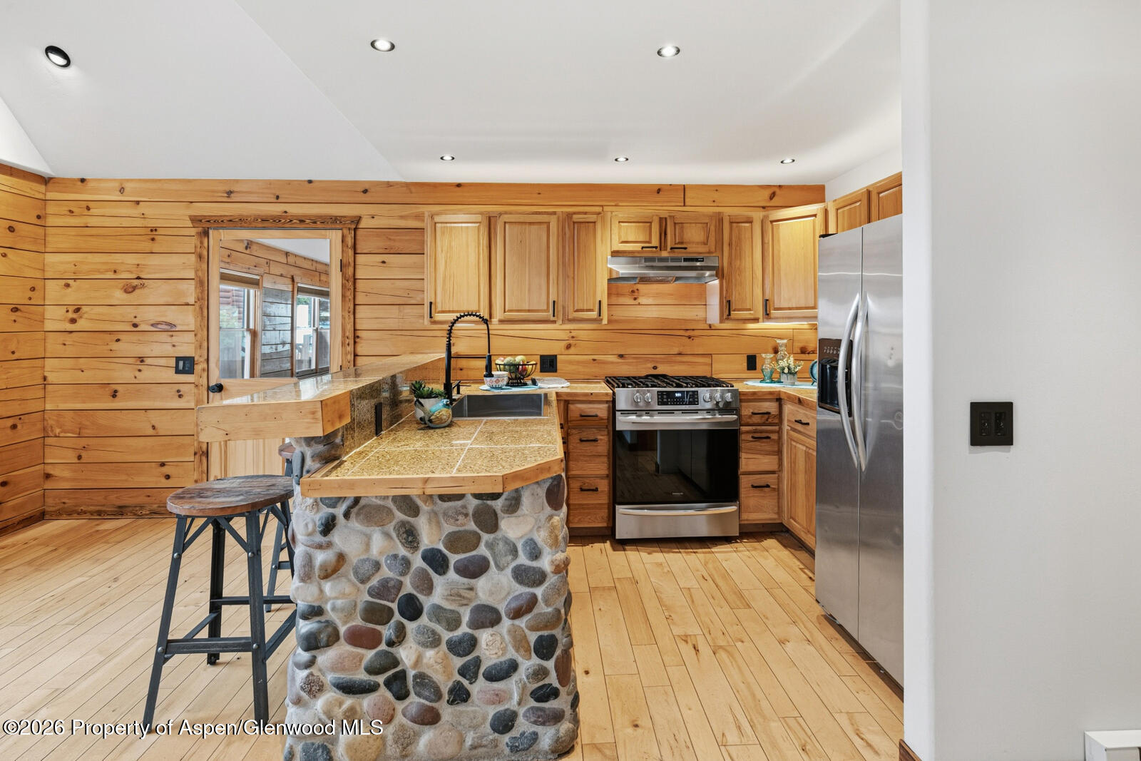 428 Midland Avenue Property Photo 9