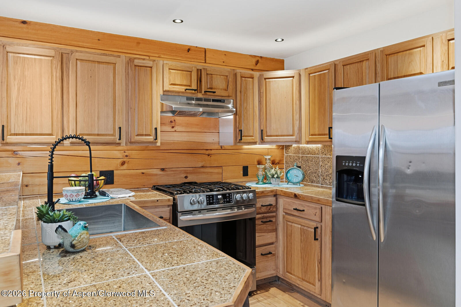 428 Midland Avenue Property Photo 12