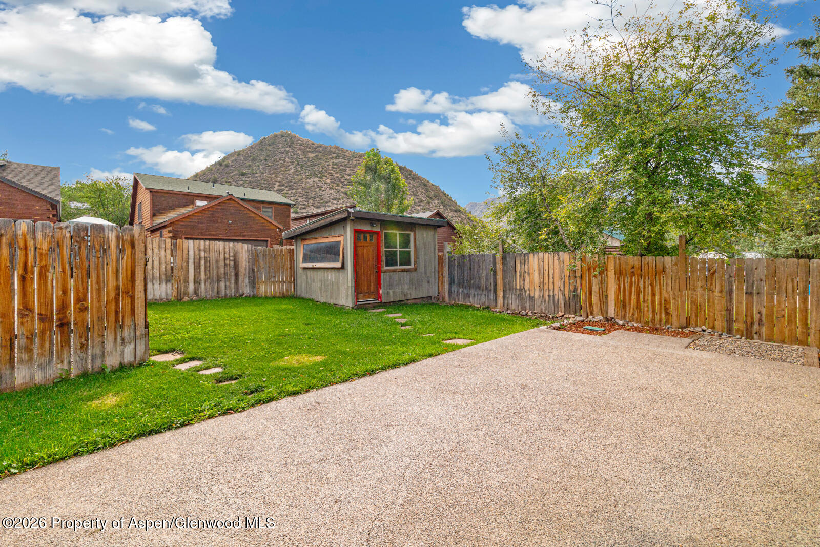 428 Midland Avenue Property Photo 24