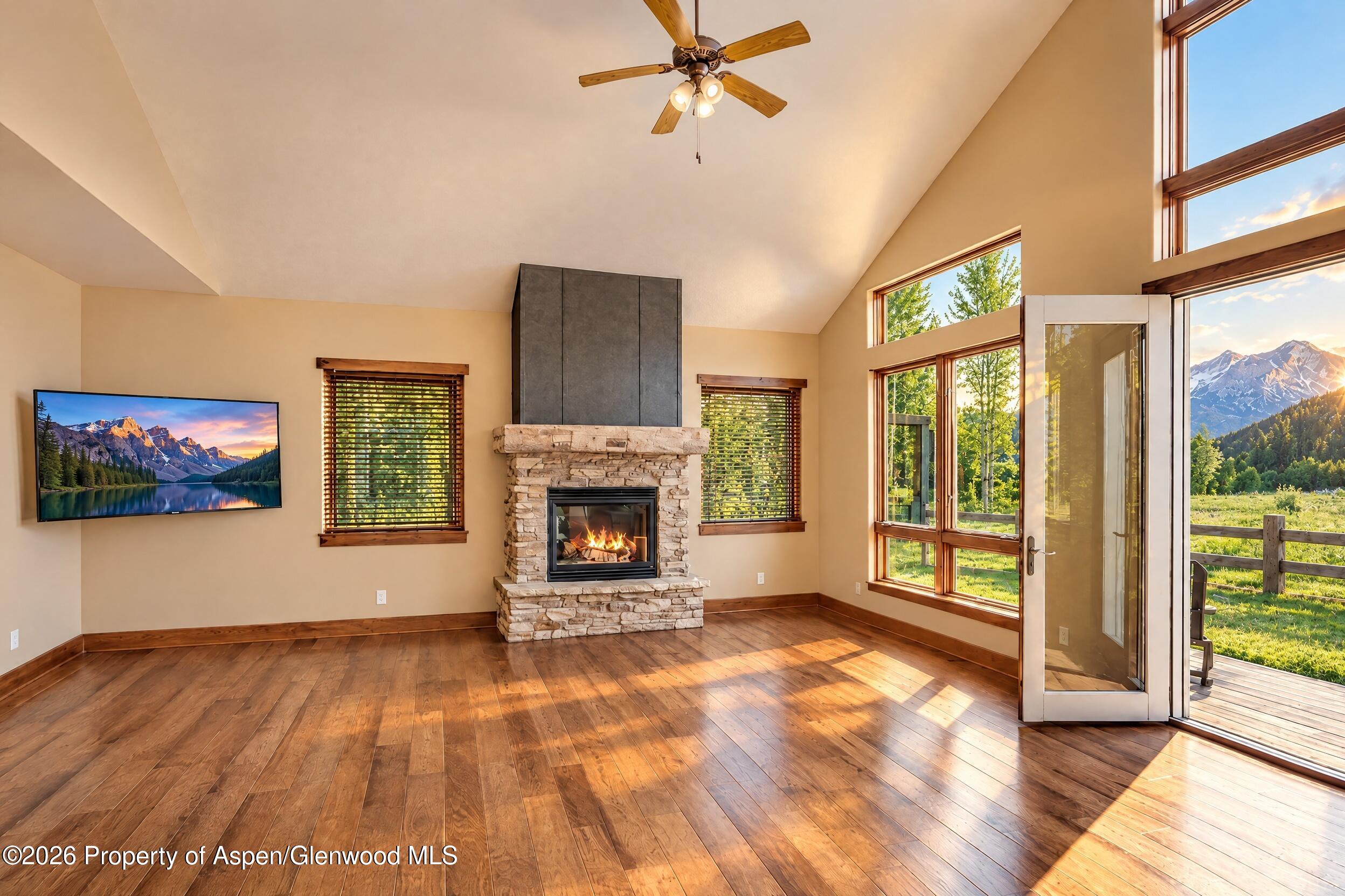 1276 Crystal Bluffs Loop Property Photo 7
