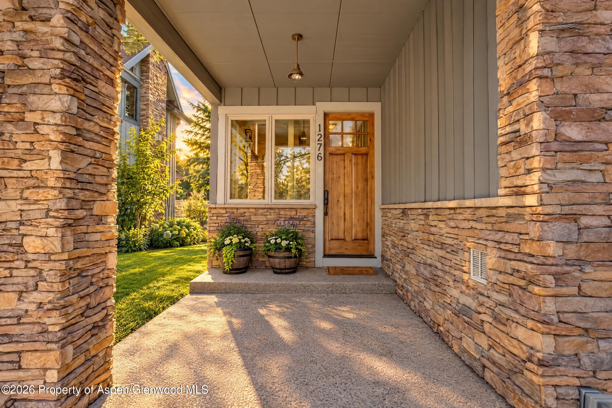 1276 Crystal Bluffs Loop Property Photo 8