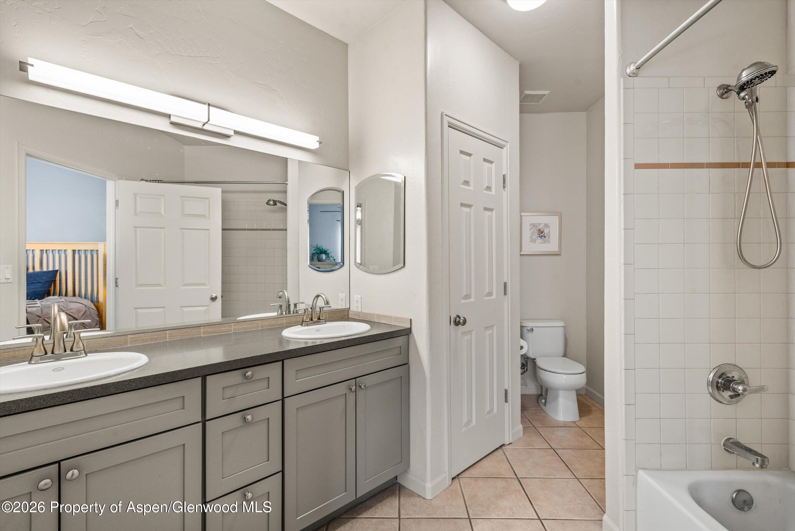 2701 Midland Avenue 112 Property Photo 11