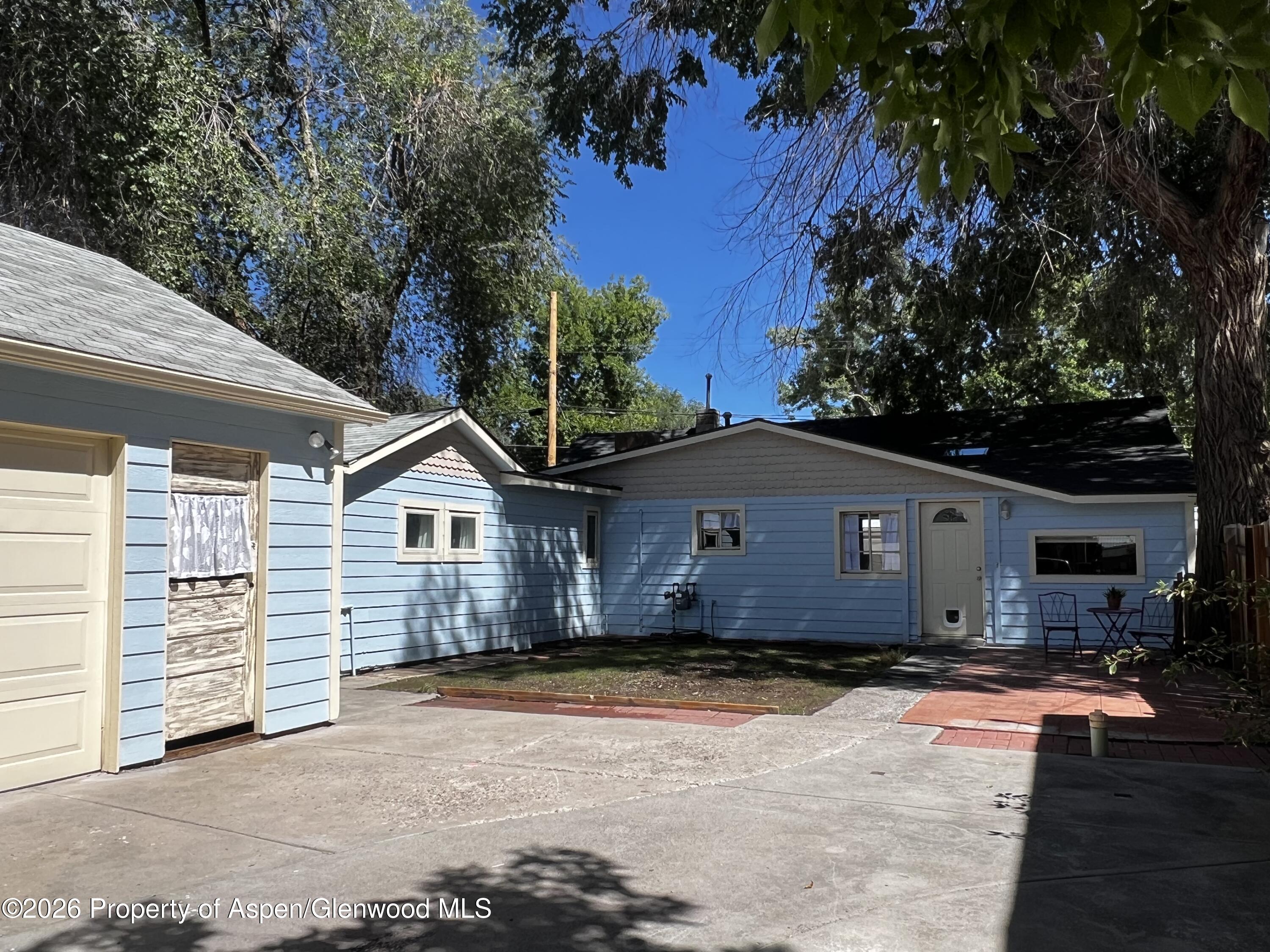 646 Railroad Avenue Property Photo 8