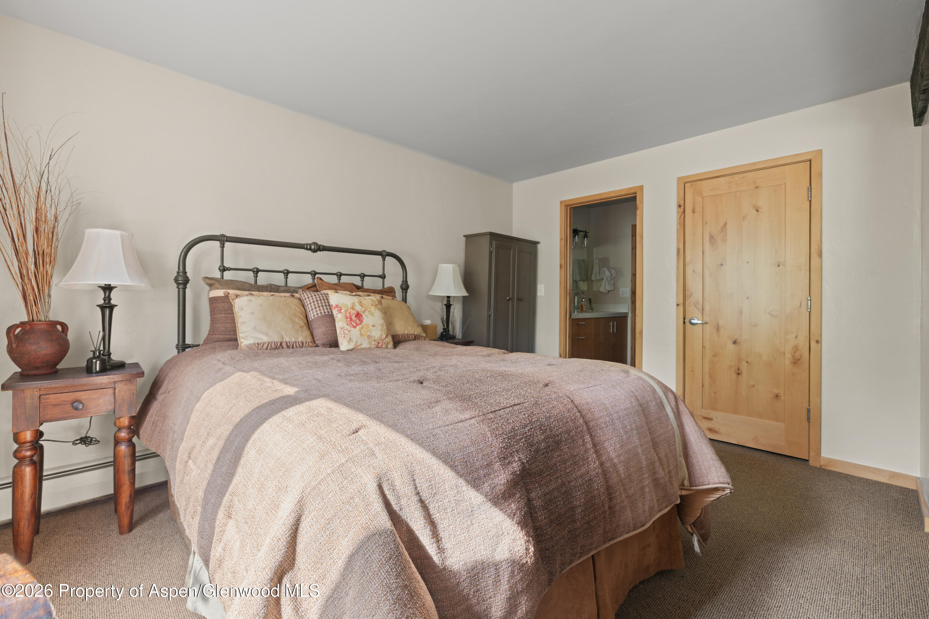 1880 Meadow Ridge Road 7 Property Photo 12