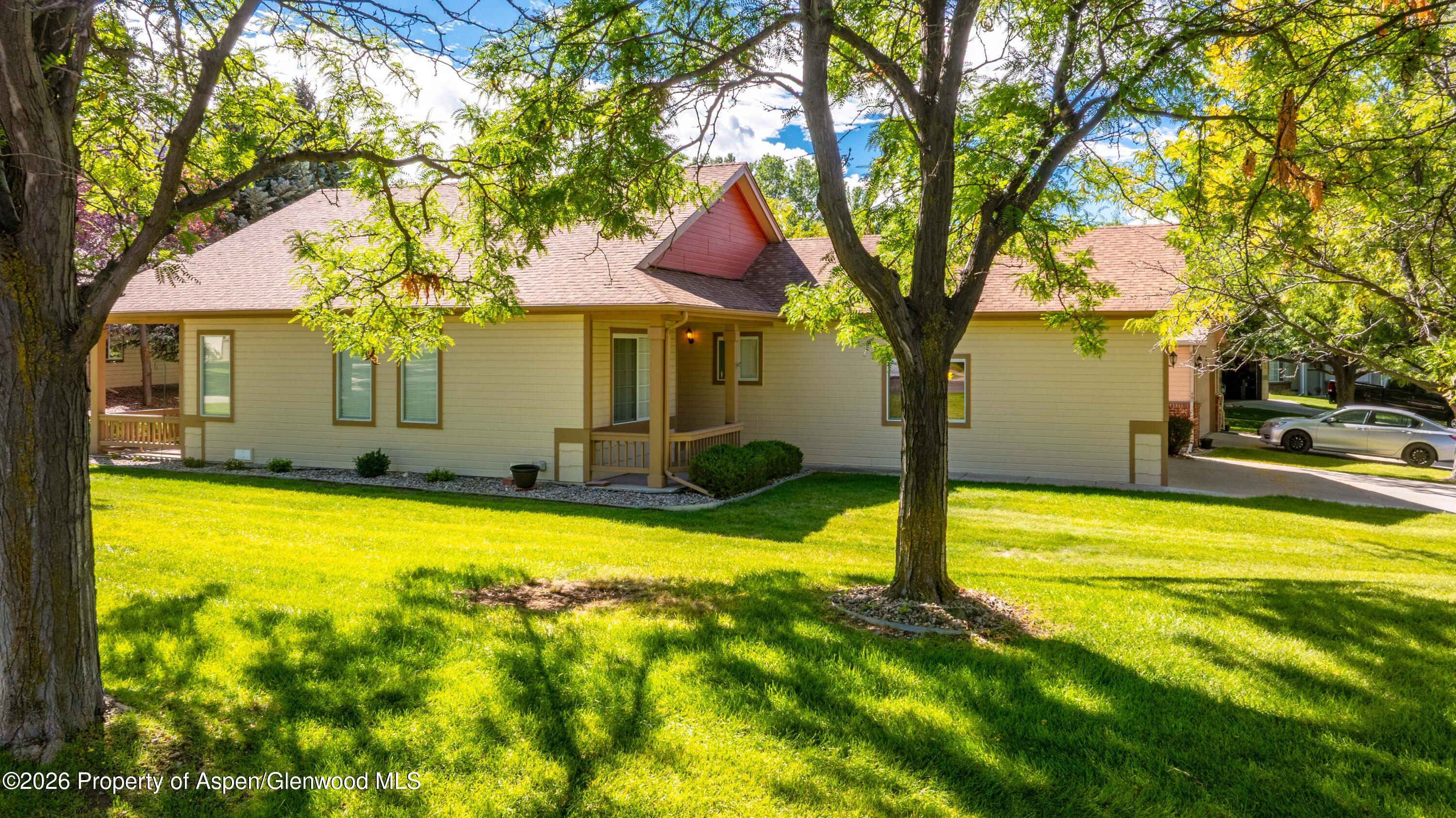 54 Limberpine Circle Property Photo 2