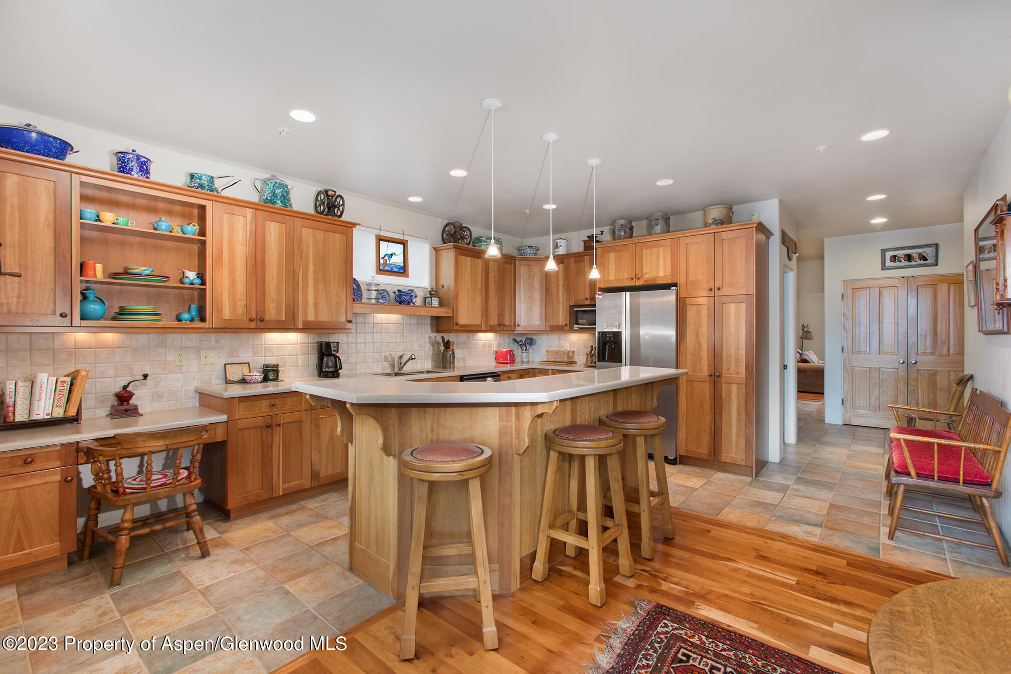 764 Promontory Lane Property Photo 2