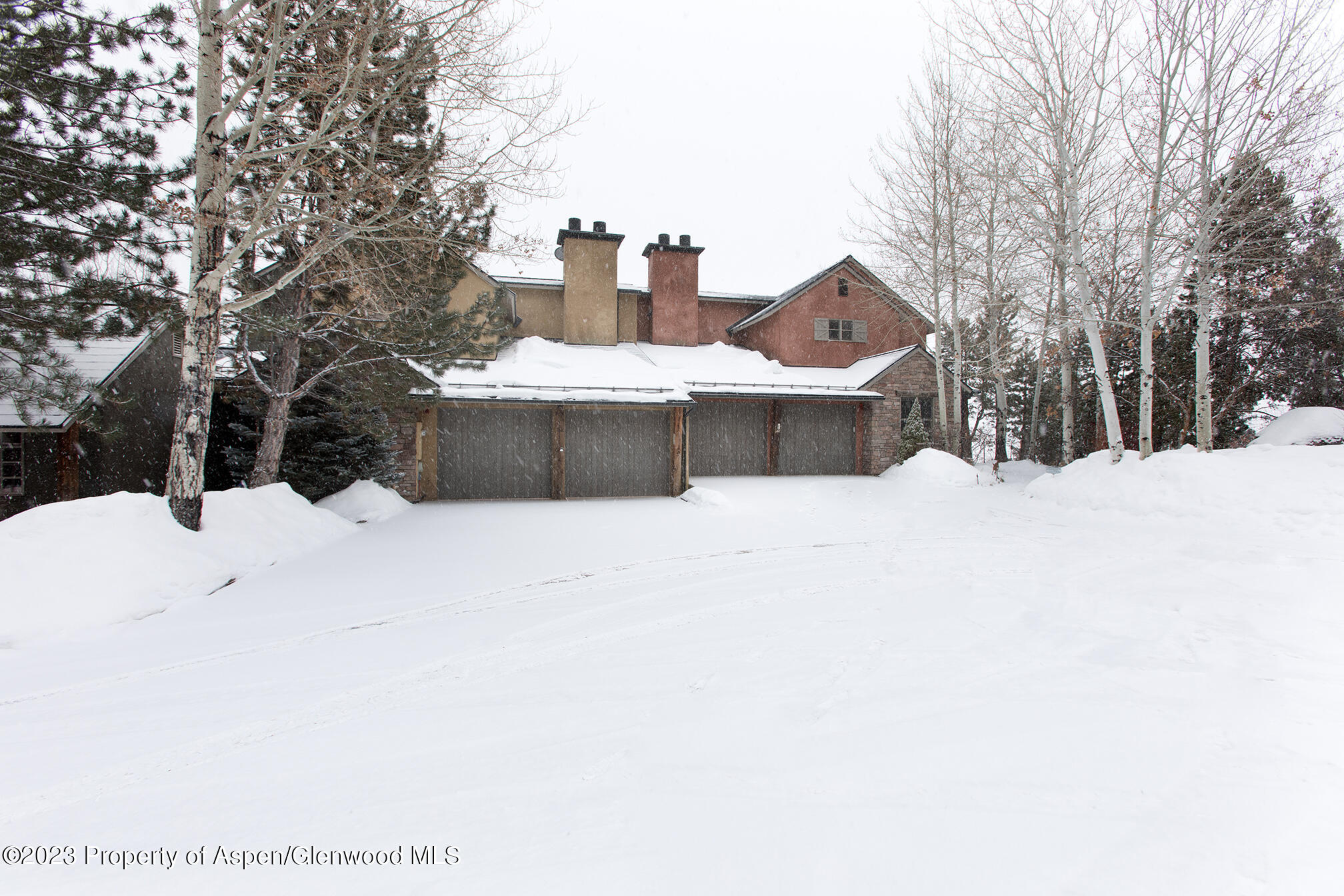 764 Promontory Lane Property Photo 4