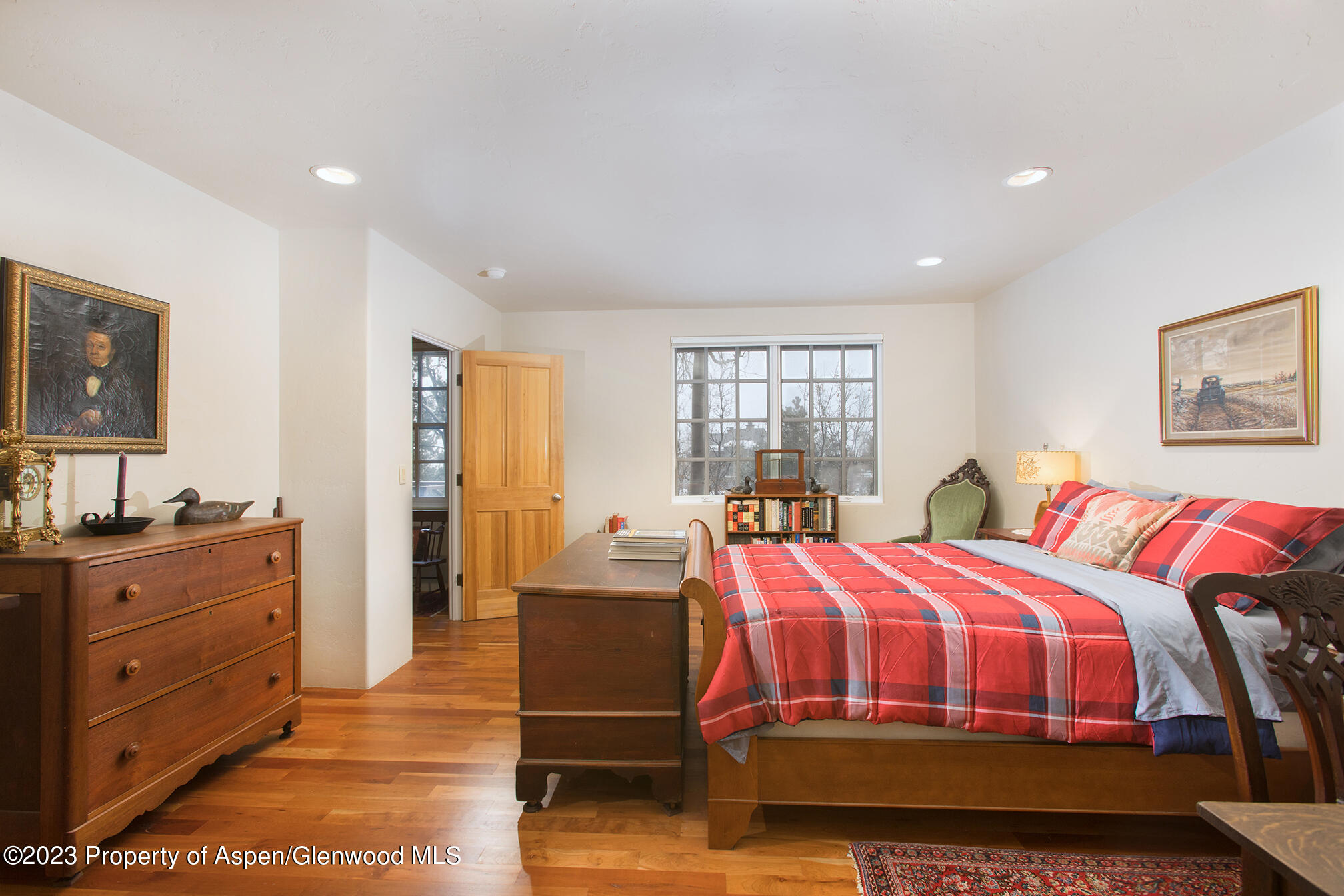 764 Promontory Lane Property Photo 12