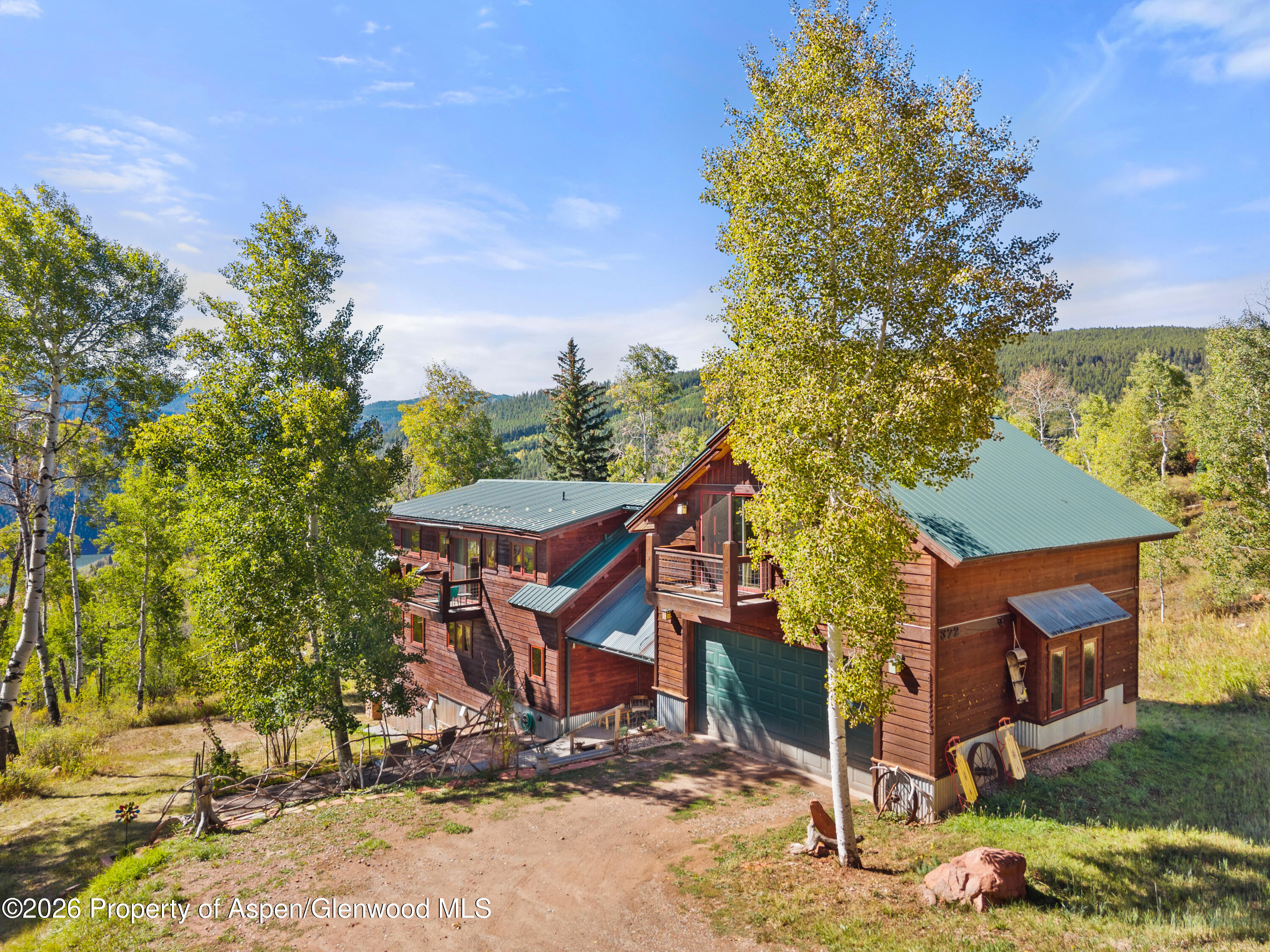 372 Hawk Lane Property Photo 1