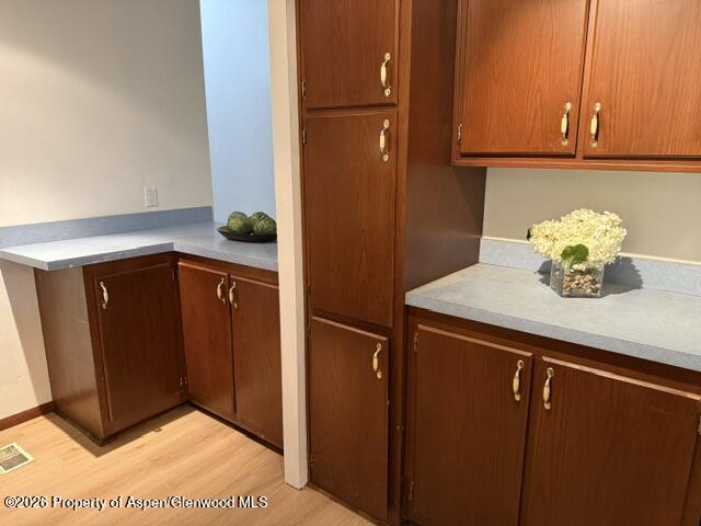 100 James Circle Property Photo 5