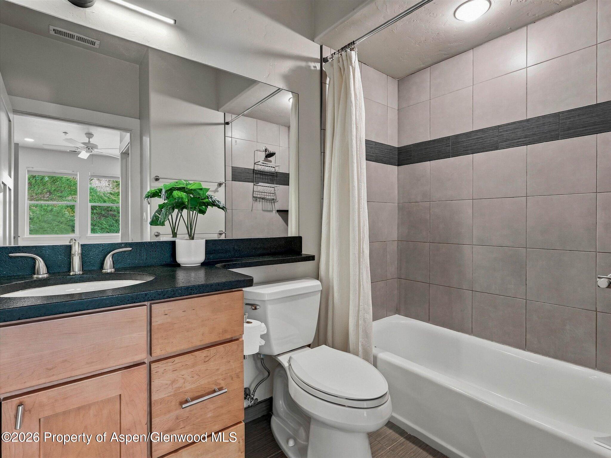 2701 Midland Avenue 1014 Property Photo 12