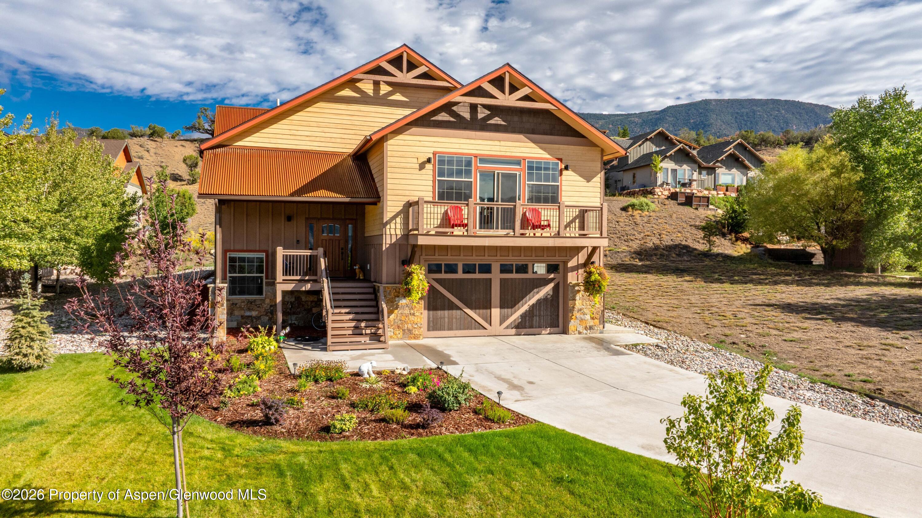 5 Whitetail Court Property Photo 1