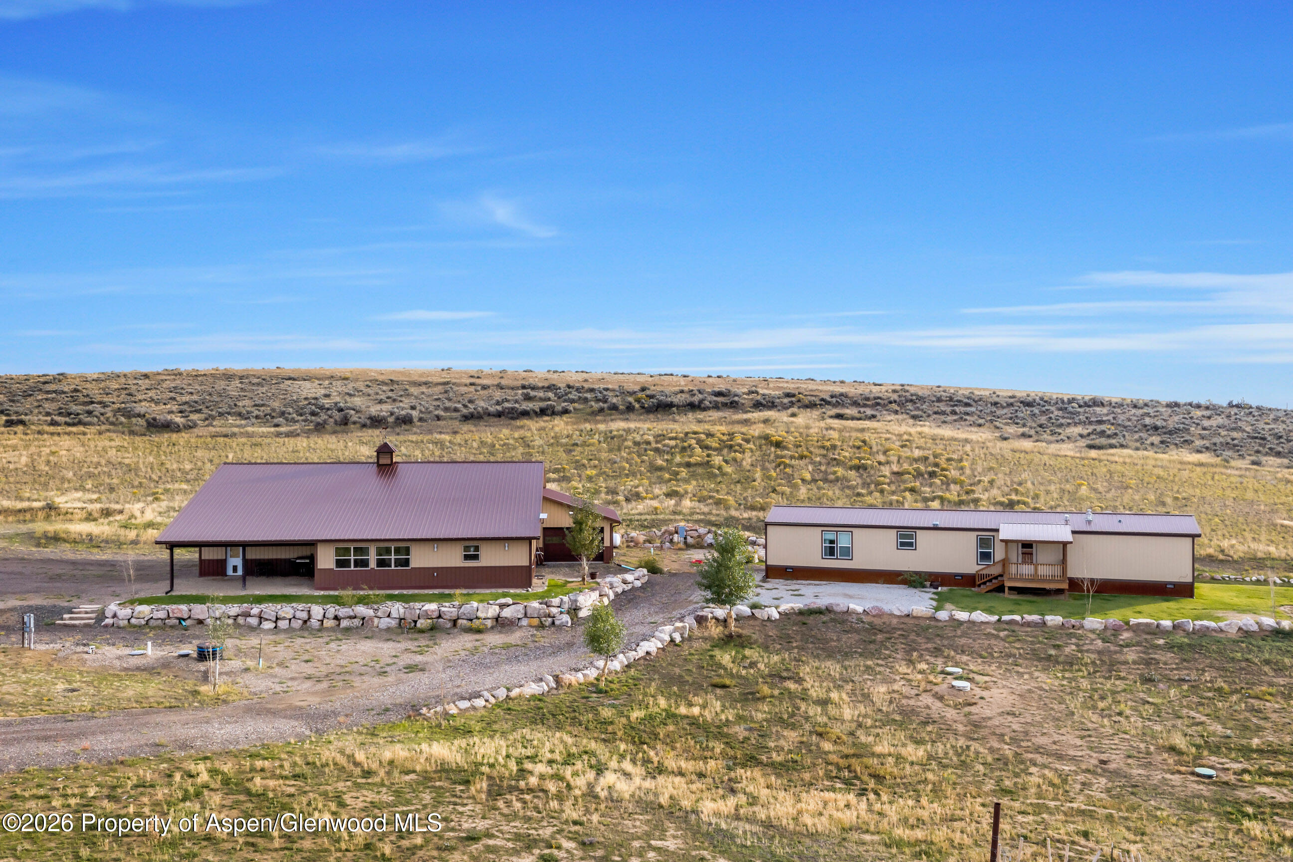 728 County Road 18 S Property Photo 4