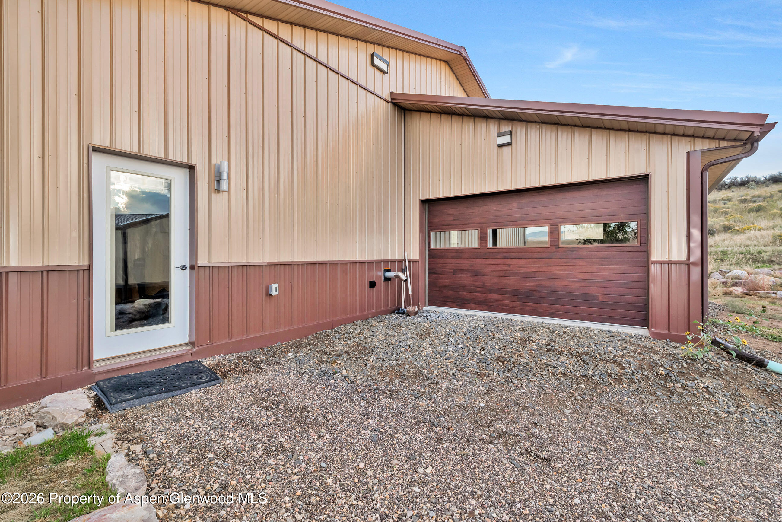 728 County Road 18 S Property Photo 9