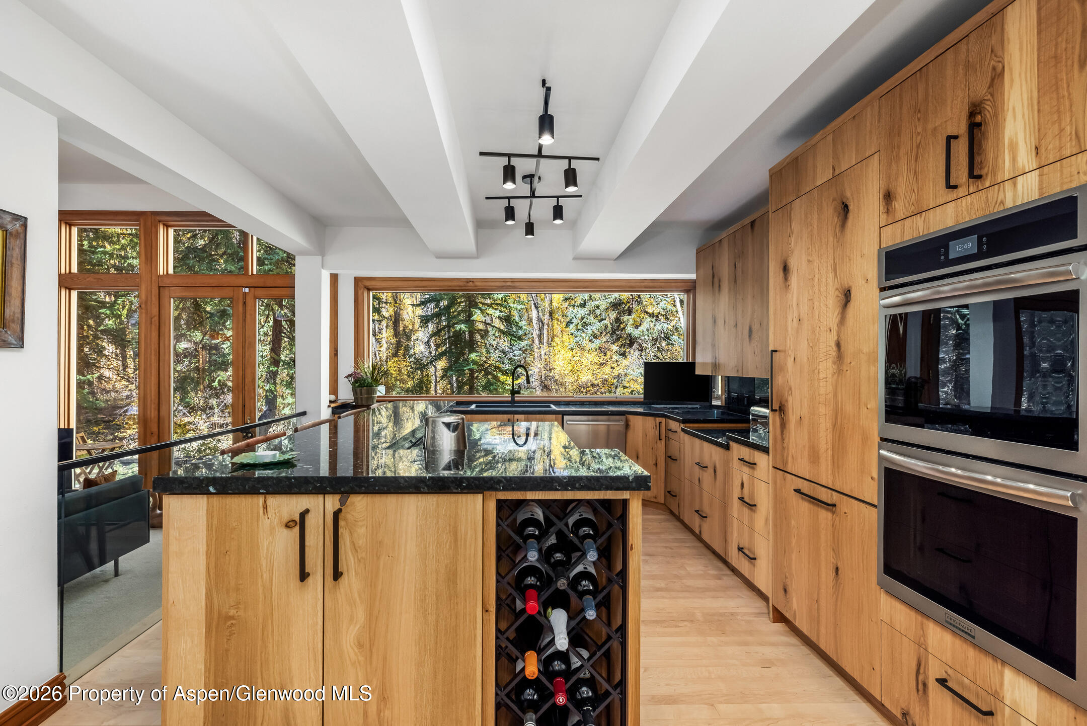 635 Sneaky Lane Property Photo 15